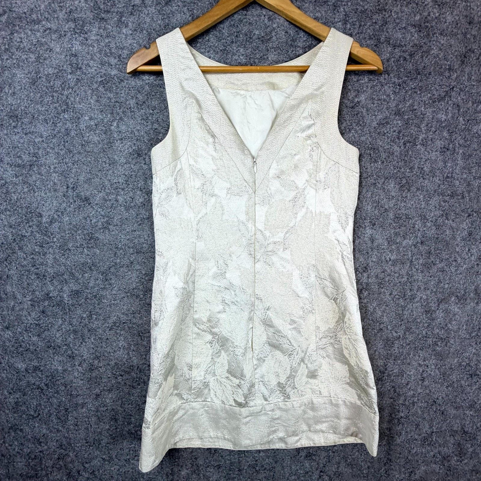 Bebe Bebe Dress XS White Silver Floral Jacquard Angel Metallic Size XS / US 0-2 / IT 36-38 - 2 Thumbnail