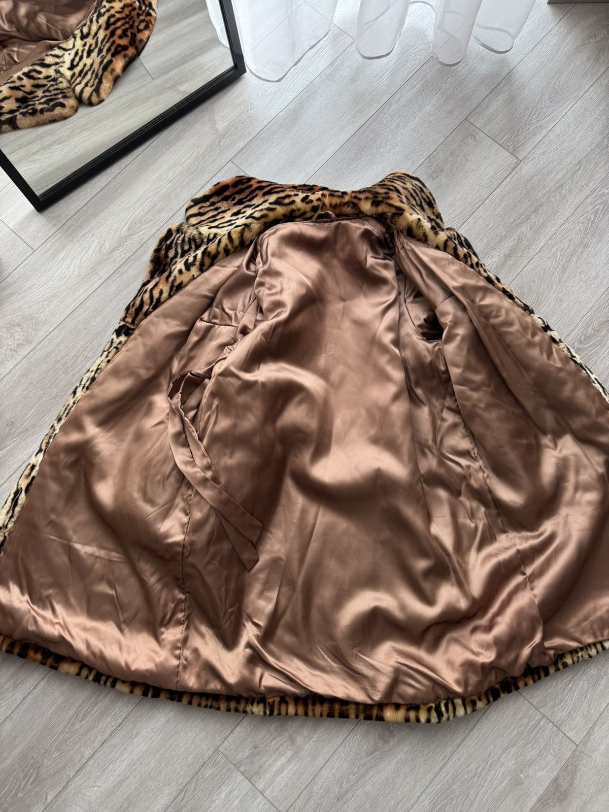 Vintage Vintage Leopard Rabbit Fur Coat – Genuine Real Fur – 90s Y2K Size M / US 6-8 / IT 42-44 - 8 Thumbnail