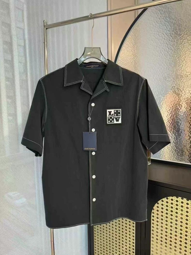 Louis Vuitton Short Sleeve Shirt with Tag-2507