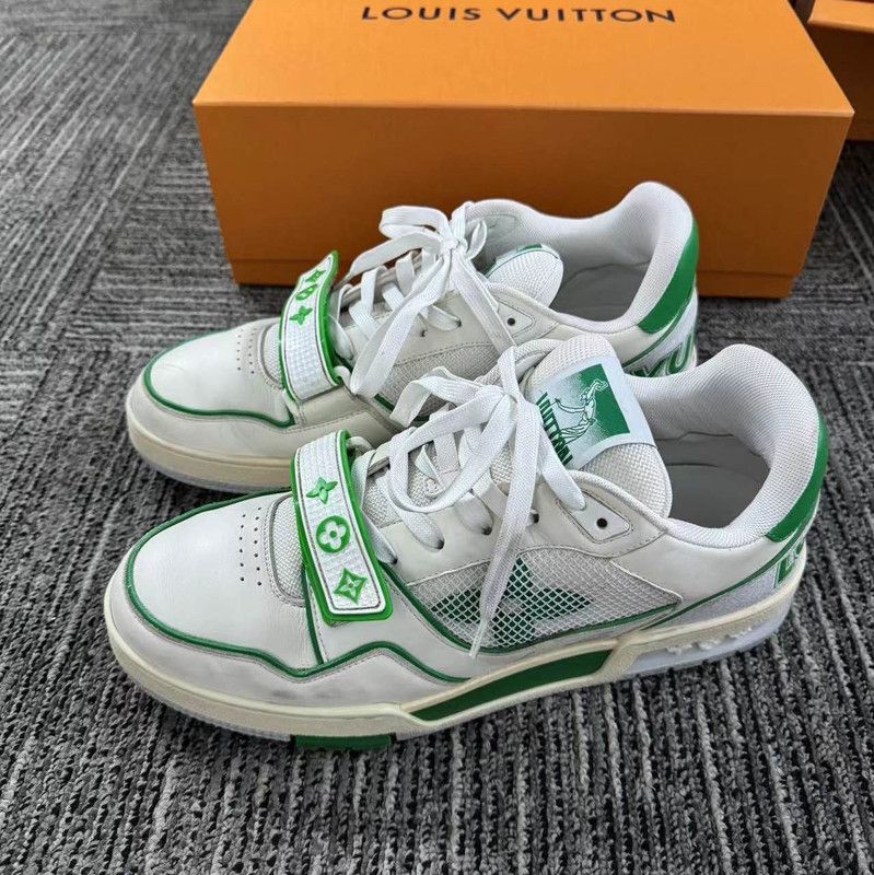 Louis Vuitton Louis Vuitton Classic Pattern Retro Stylish Sneakers 0079 Size US 10 / IT 40 - 1 Thumbnail