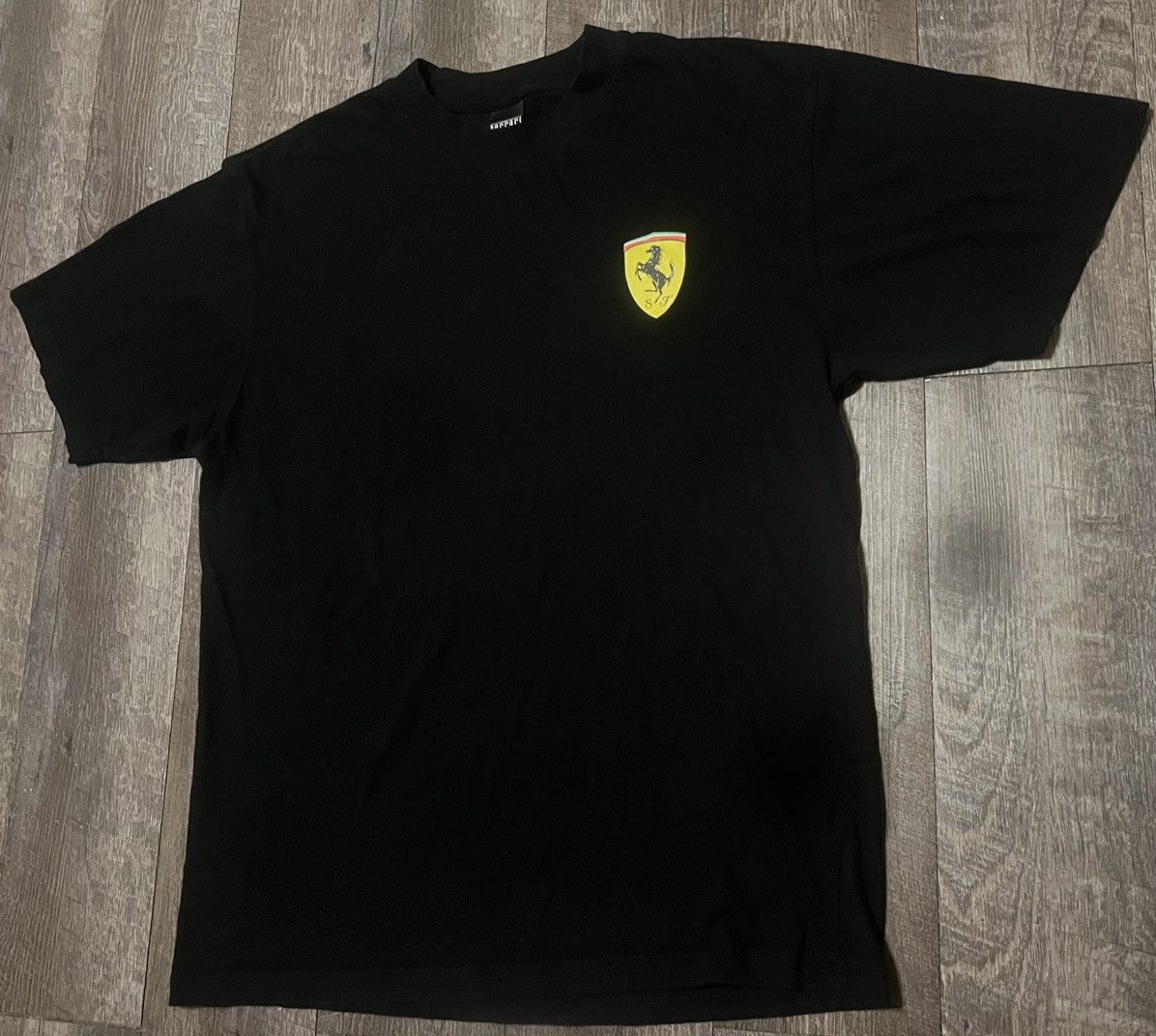 Ferrari Vintage Ferrari Shield Italy F1 Shirt Size Large 2002 Size US L / EU 52-54 / 3 - 1 Thumbnail