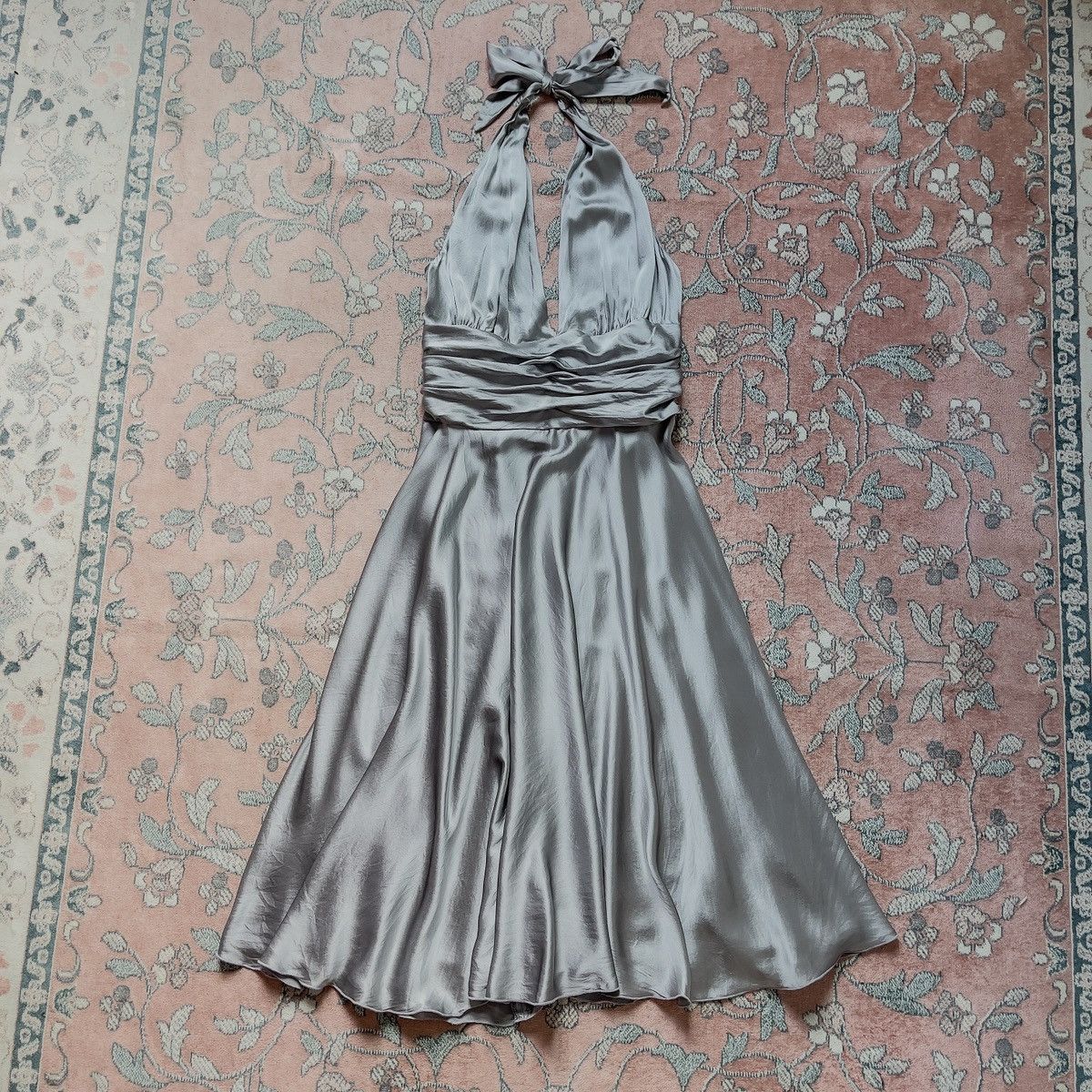 Vintage Vintage Romantic Gray Silk Open Back Dress (Medium) Size L / US 10 / IT 46 - 12 Thumbnail