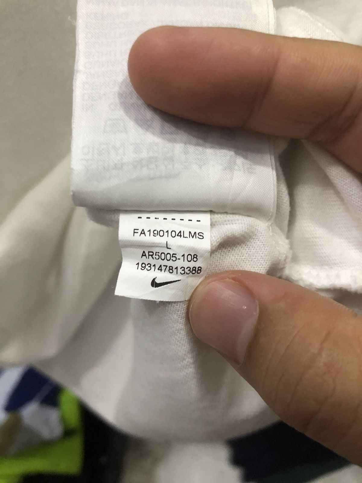 Nike Nike Swoosh logo white shirt Size US M / EU 48-50 / 2 - 9 Thumbnail