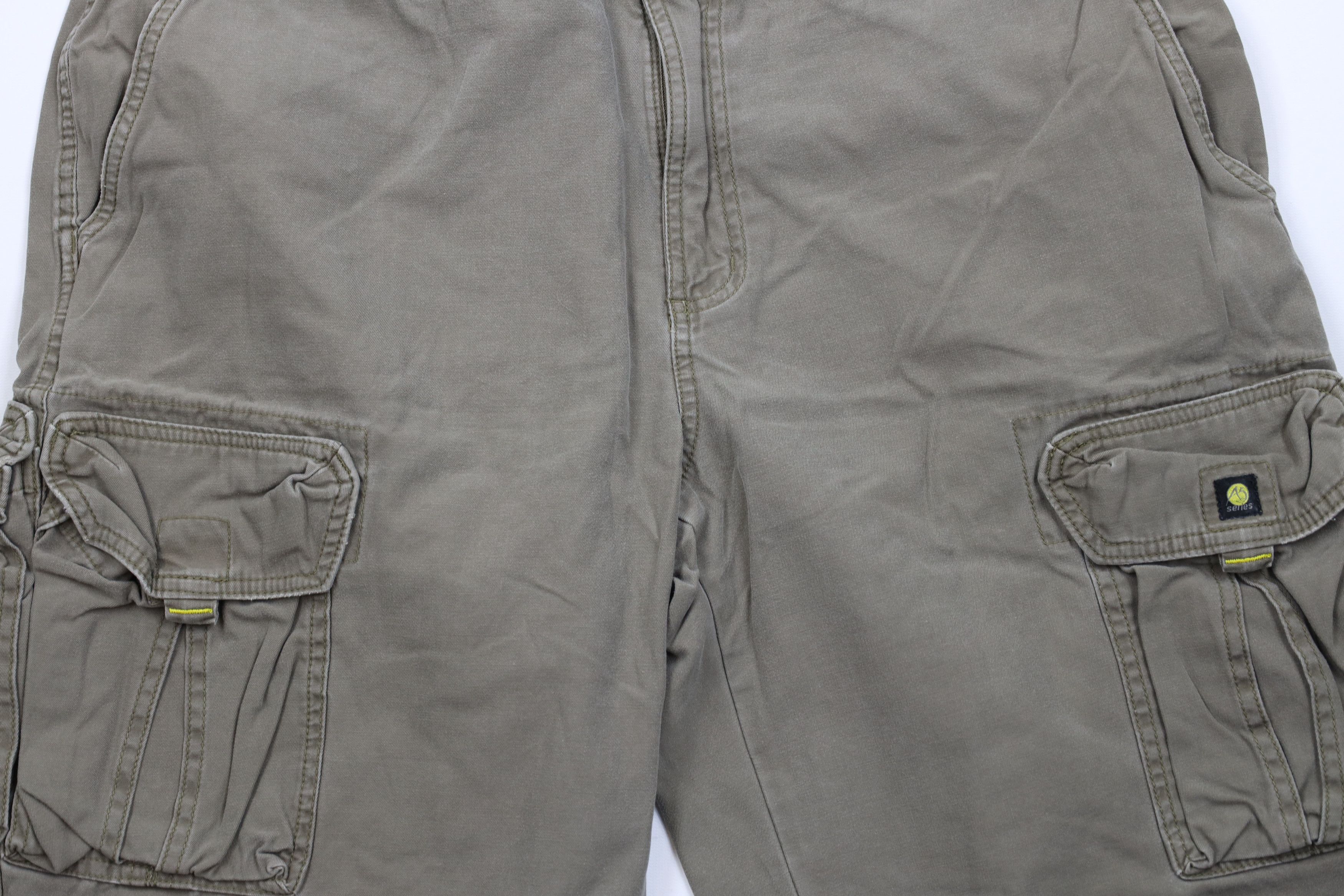 The North Face × Vintage Vintage The North Face Spell Baggy Fit Cargo Shorts Green Size US 38 / EU 54 - 3 Thumbnail