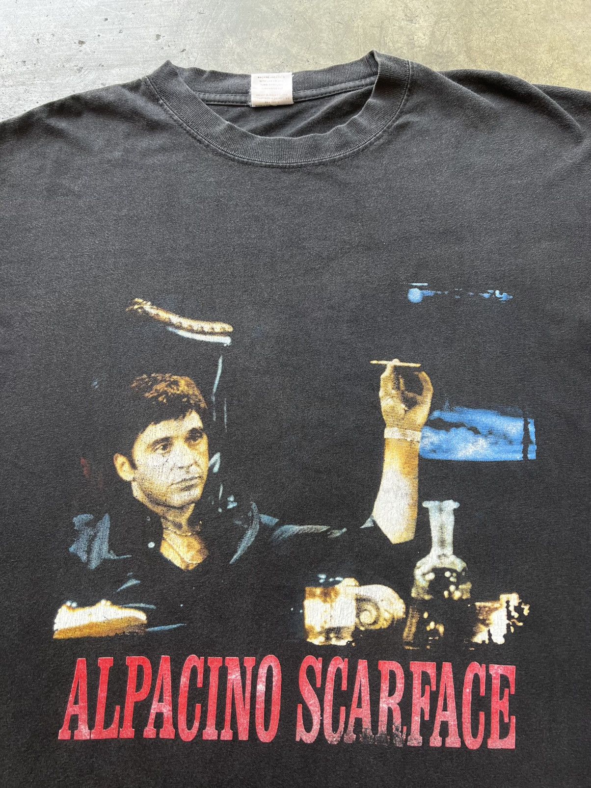 Vintage ‘90s Scarface Rap Tee Movie Shirt Chillin Like A Villain Size US L / EU 52-54 / 3 - 3 Thumbnail