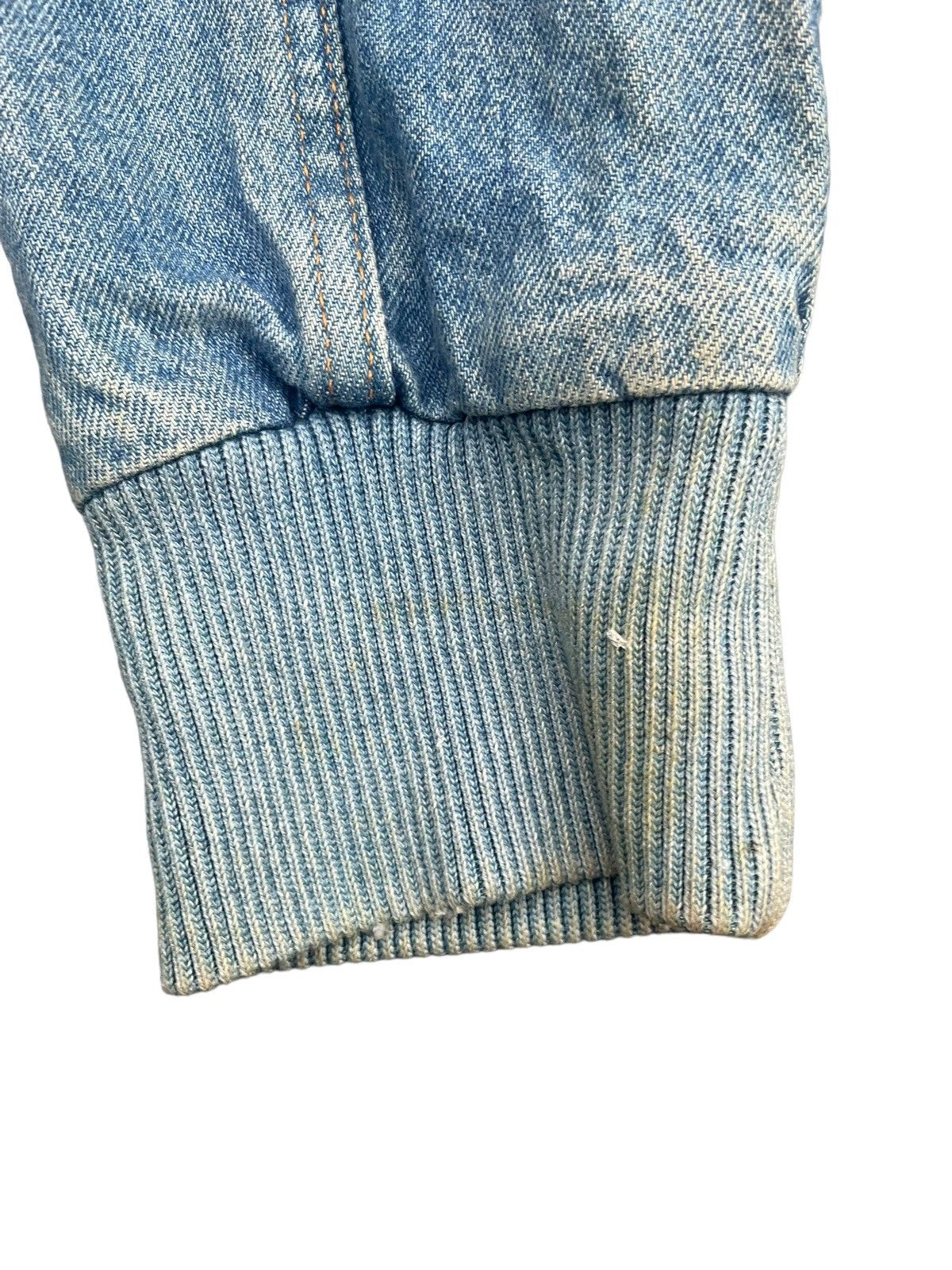 Vintage Vintage 3 Horse Embossed Denim Jacket Size US L / EU 52-54 / 3 - 5 Thumbnail