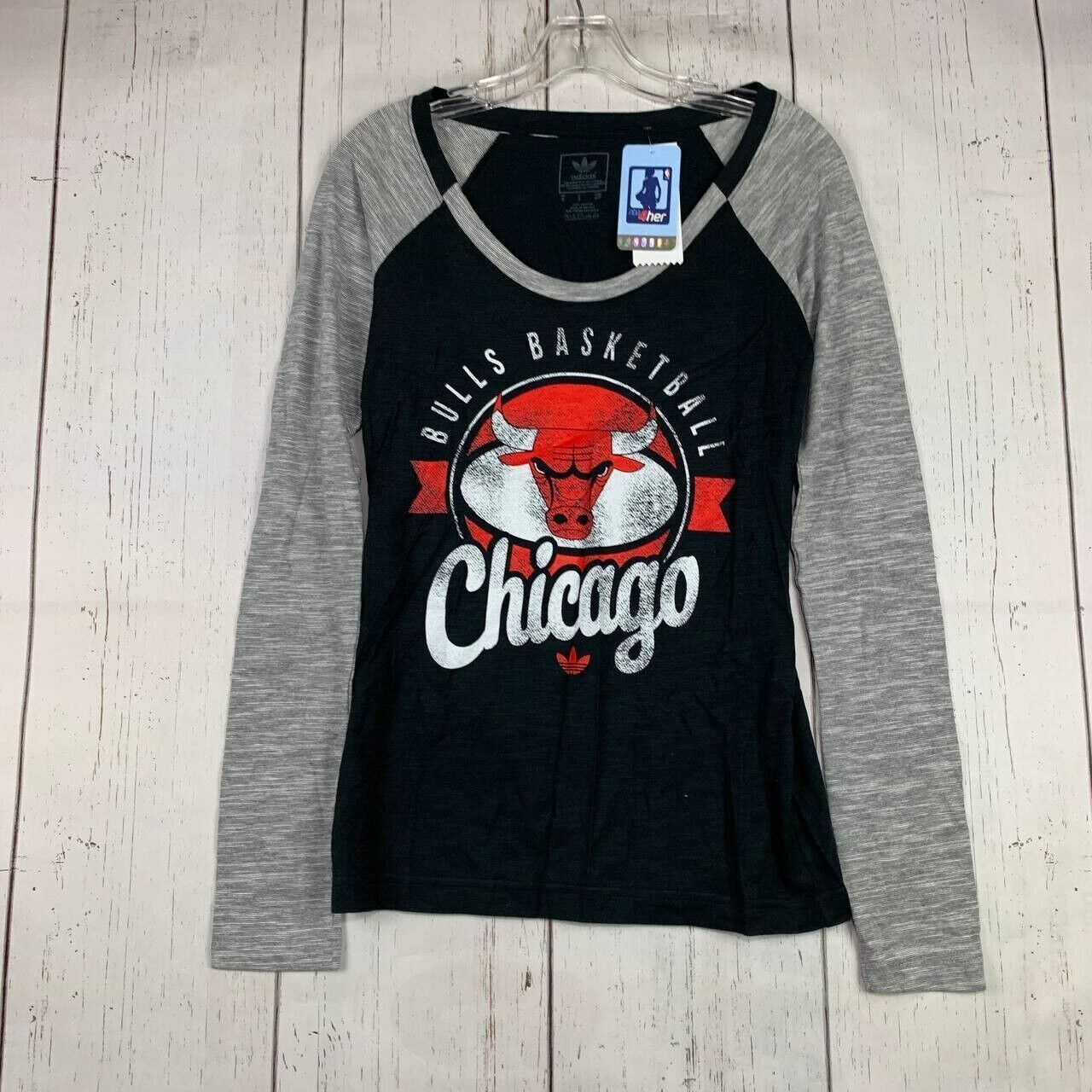 Adidas Chicago Bulls NBA Small Pullover Sweater Black New Women Size S / US 4 / IT 40 - 1 Thumbnail
