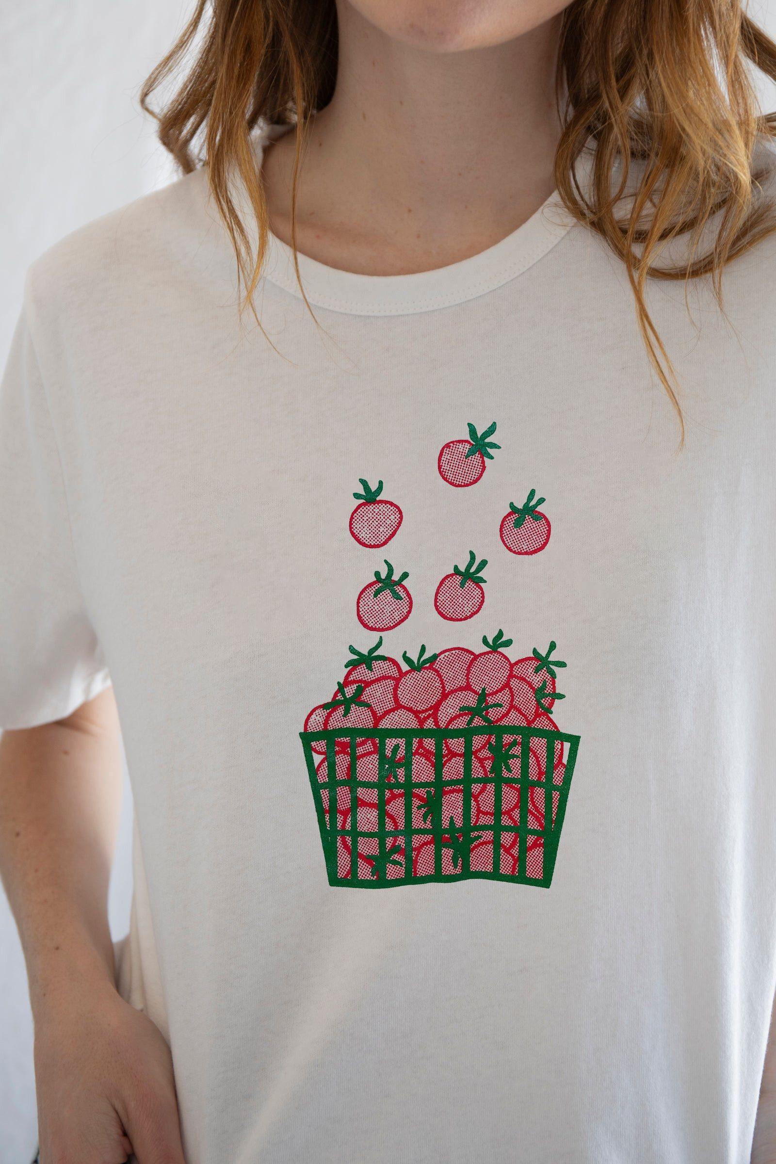 The Unbranded Brand Tomato Shirt, Vegetable Shirt, Foodie Gardening Gift Size L / US 10 / IT 46 - 1 Thumbnail