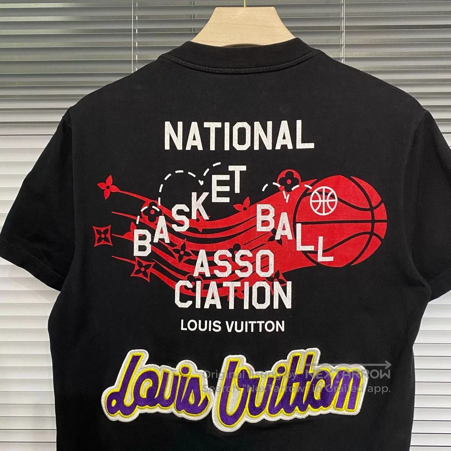 Louis Vuitton LV NBA Collaboration Short-Sleeve T-Shirt. Size US S / EU 44-46 / 1 - 6 Thumbnail