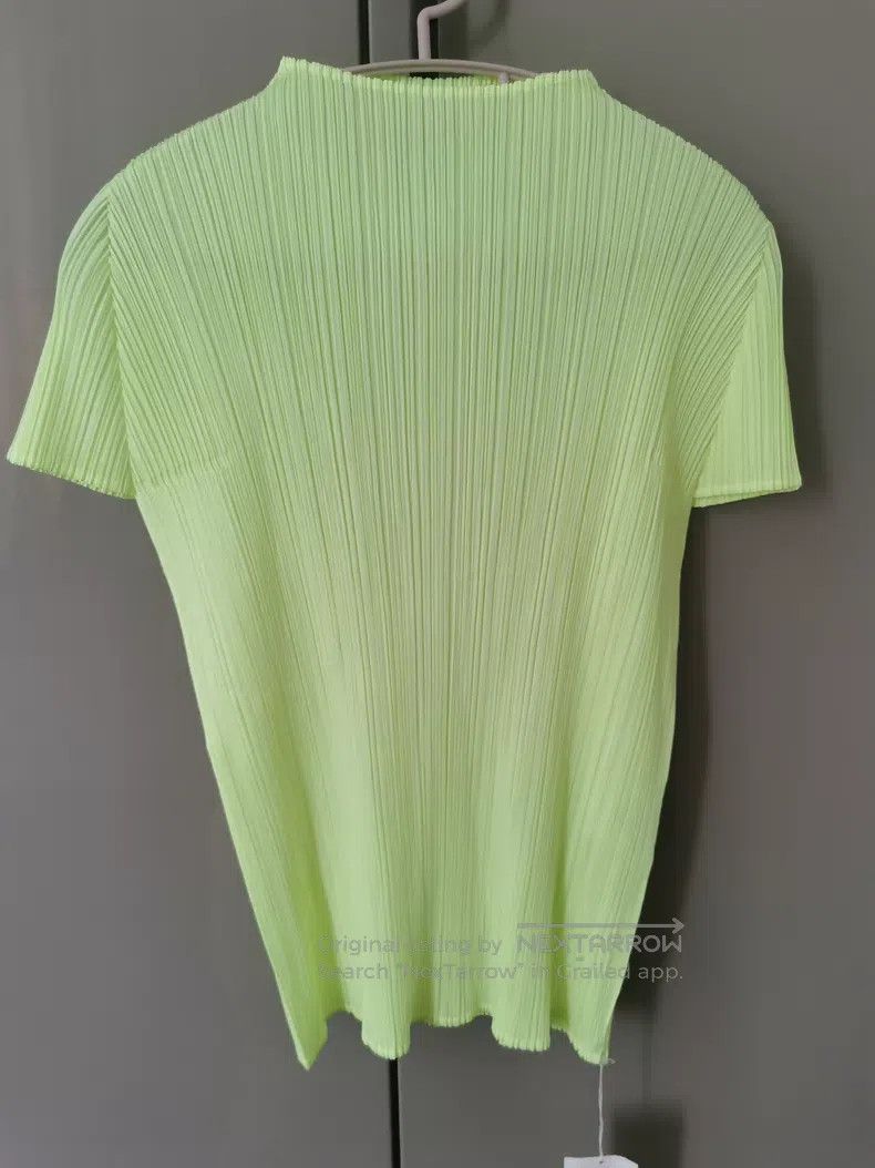 Issey Miyake Issey Miyake Green Ruched Short Sleeve Top Size L / US 10 / IT 46 - 1 Thumbnail