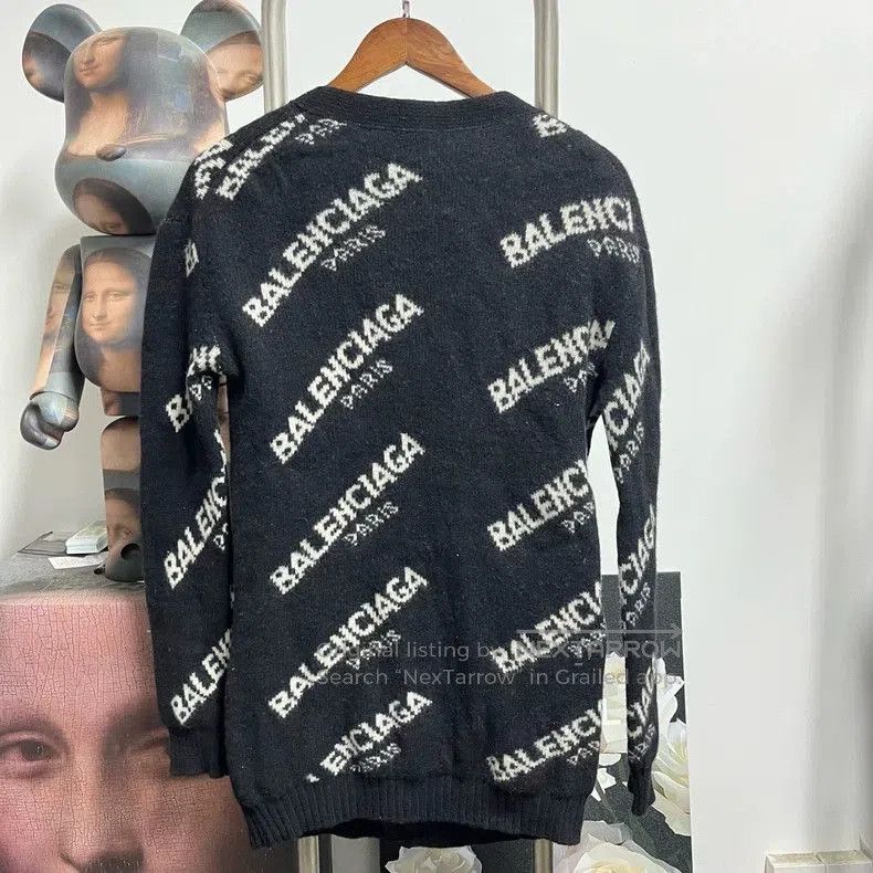 Balenciaga Balenciaga Logo Print Cardigan. Size US S / EU 44-46 / 1 - 2 Thumbnail