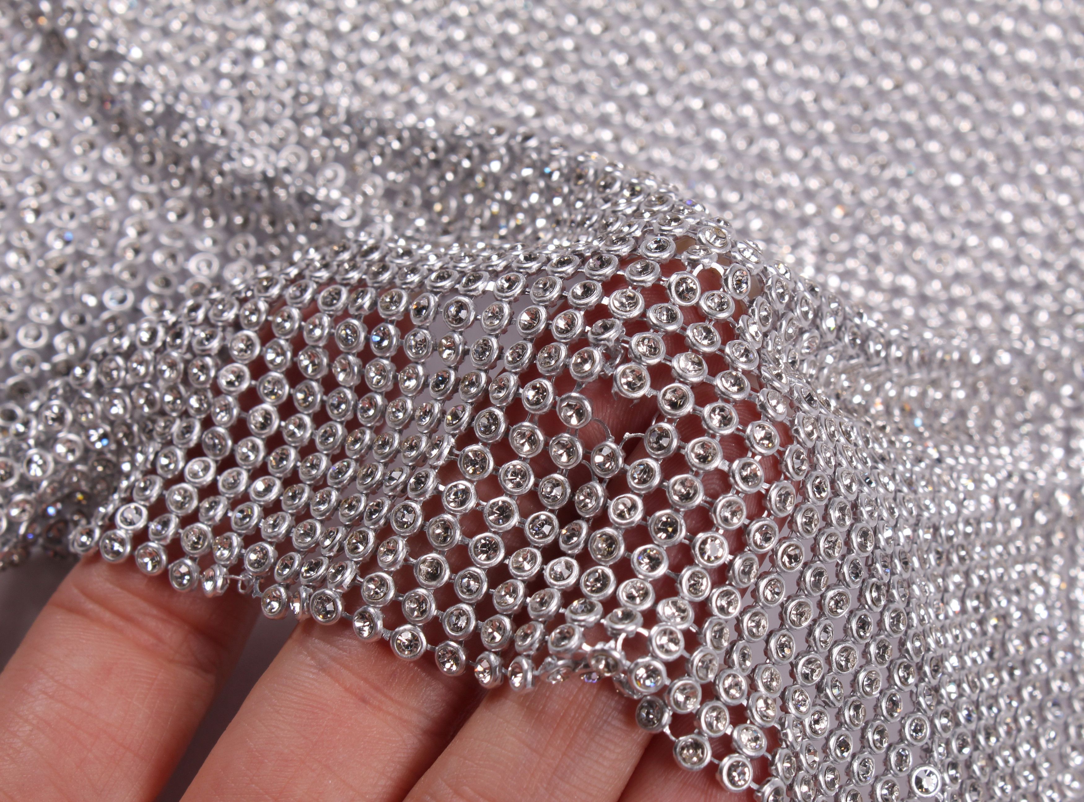 Vintage Vintage Y2K Chainmail Cropped Chrystal Top Size ONE SIZE - 6 Thumbnail