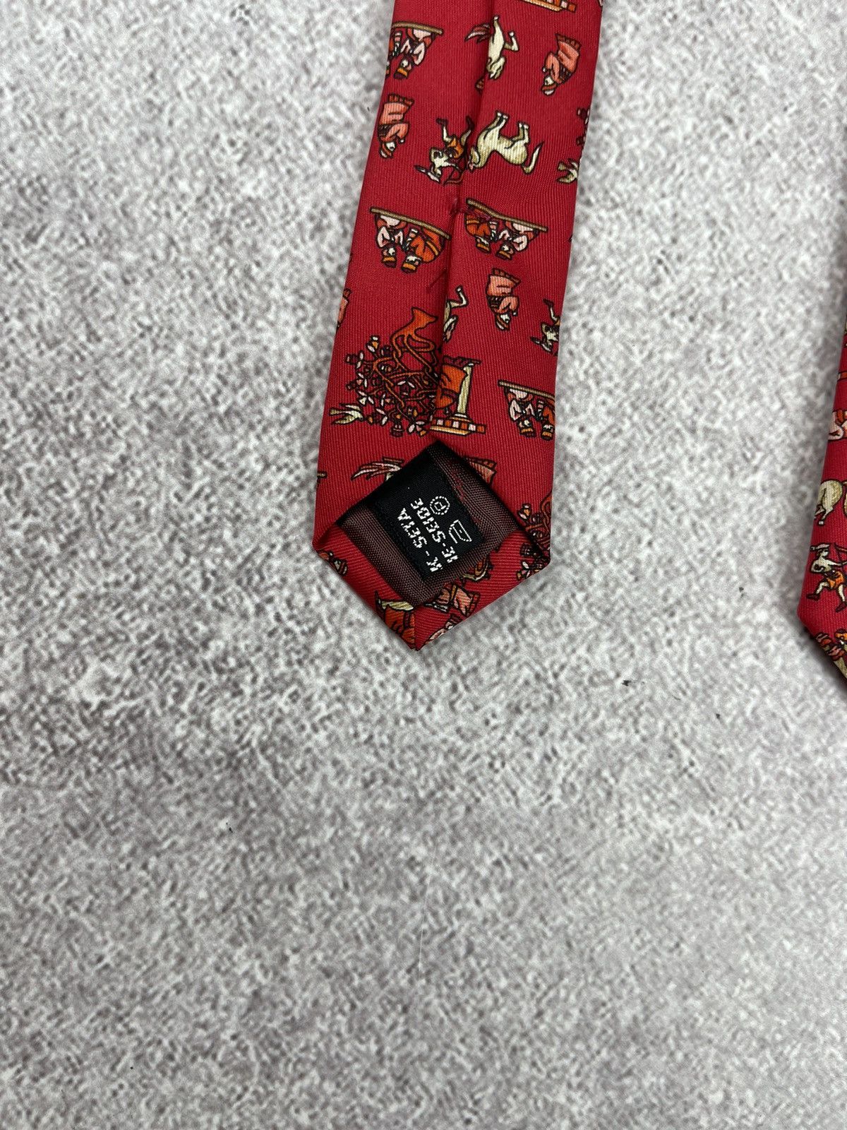 Salvatore Ferragamo × Vintage Vintage Salvatore Ferragamo Printed Silk Tie Size ONE SIZE - 5 Thumbnail