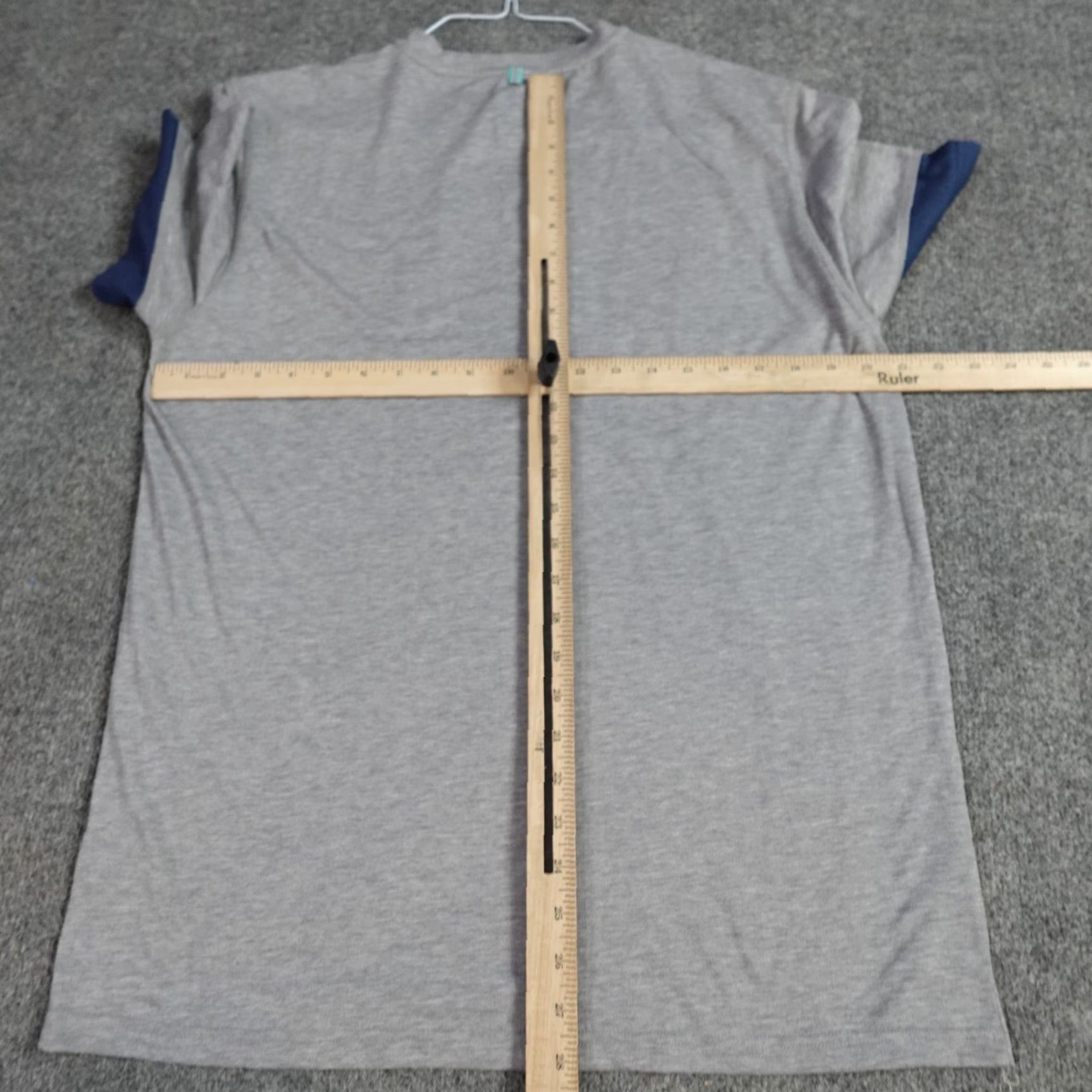 Vintage Myles T-shirt Large Gray Heather Solid Activewear Contrast Sleeves Mens L Gray Athletic Short Sleeve Crew Neck Pullover Shirt Size US L / EU 52-54 / 3 - 3 Thumbnail