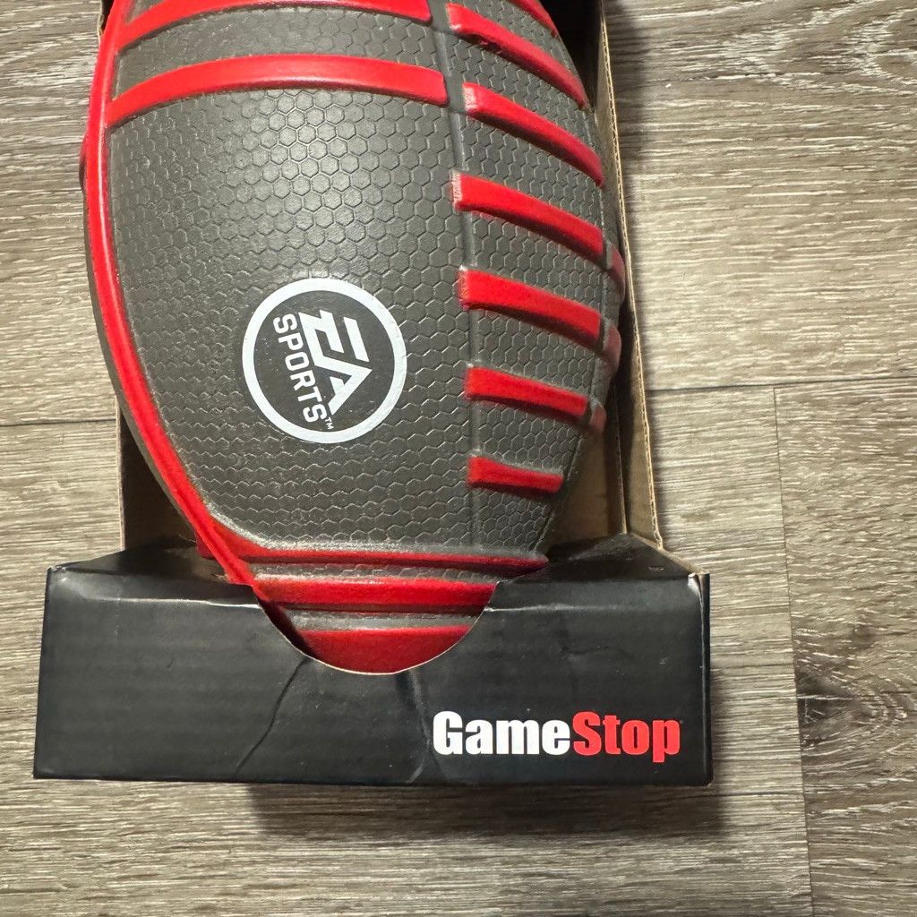 Vintage GameStop X EA Sports Exclusive Football One Size Size ONE SIZE - 2 Thumbnail