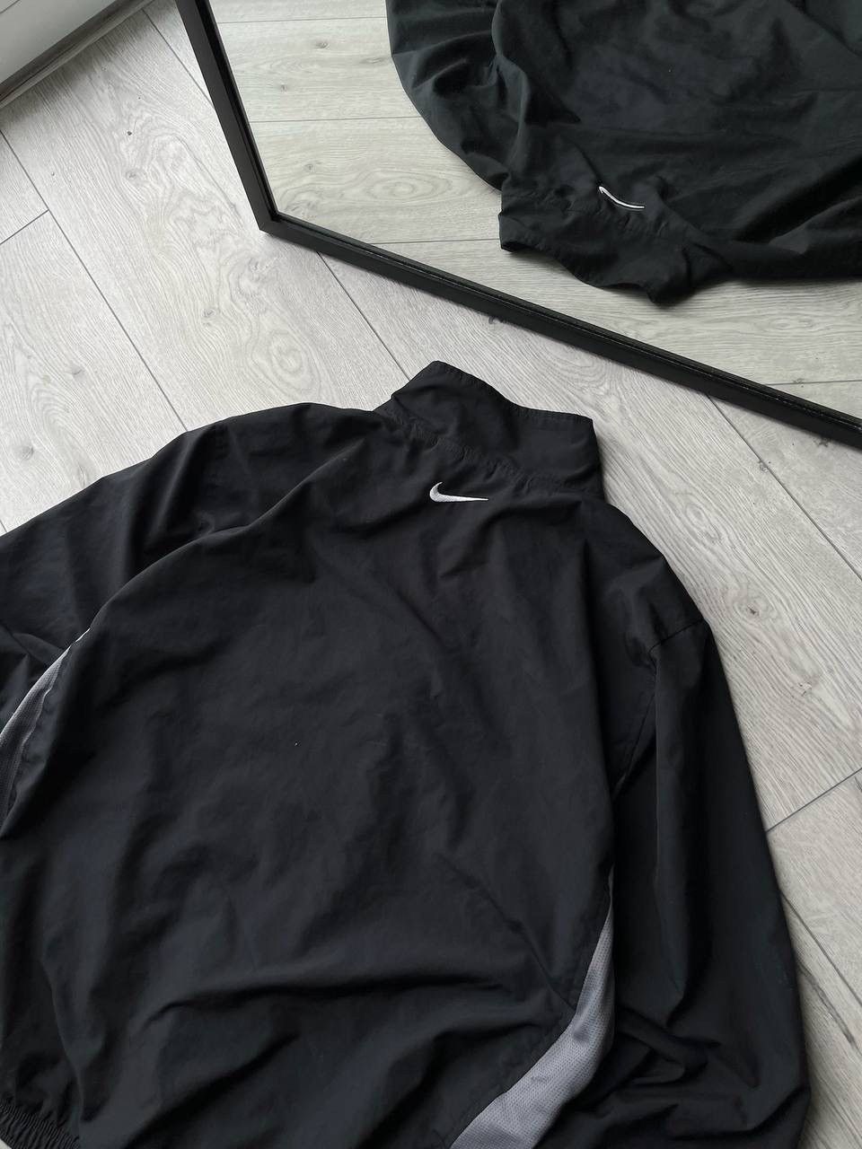 Nike Vintage Nike Black Nylon Zip-up Olympic Jacket Y2K L Size US L / EU 52-54 / 3 - 4 Thumbnail