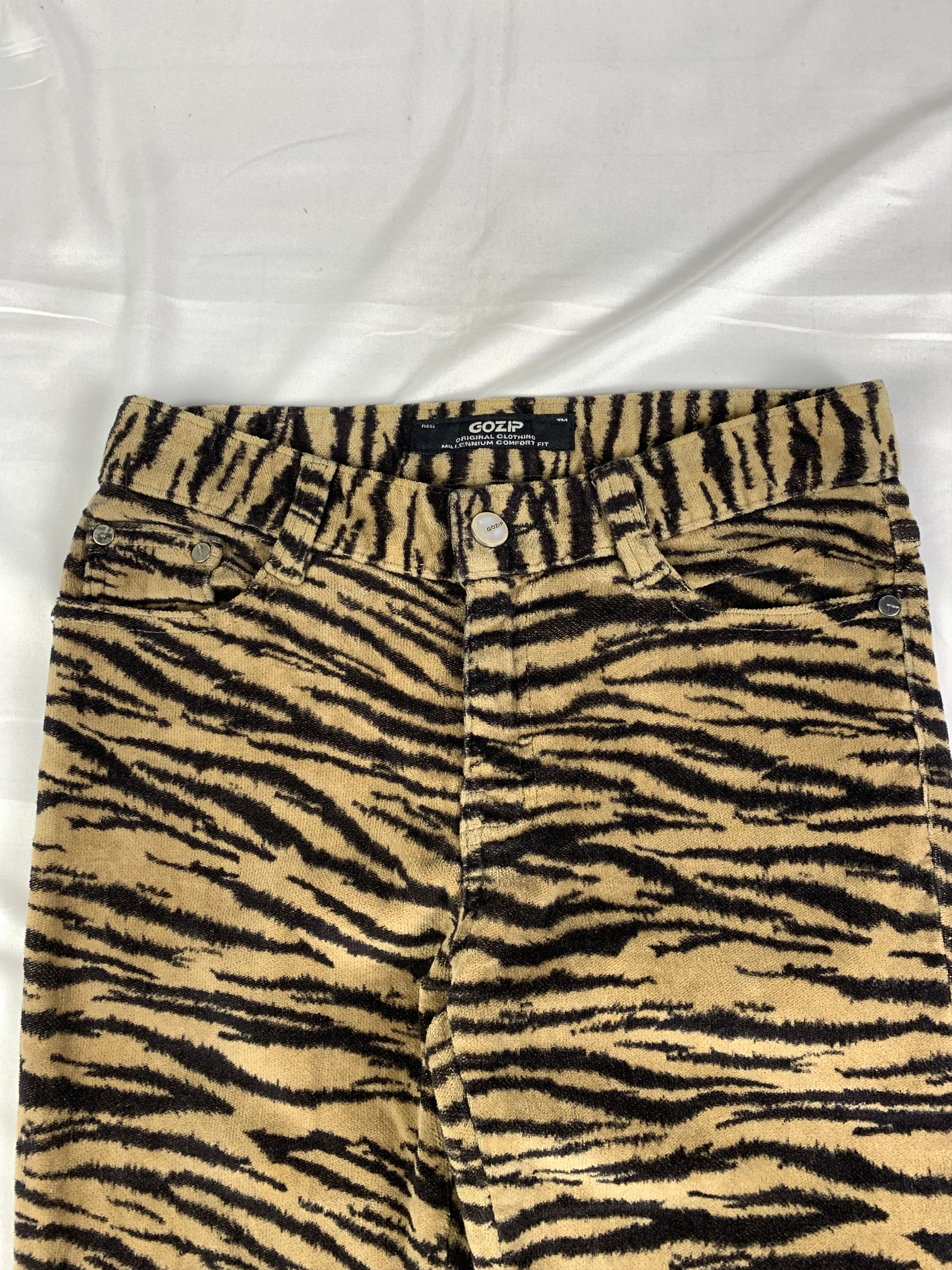 Japanese Brand Gozip Tiger Camo Bootcut Velvet Lowrise Pants (28) Size 28" / US 6 / IT 42 - 6 Thumbnail