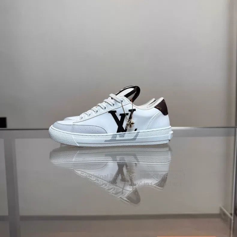Louis Vuitton Louis Vuitton CHARLIE Black White Grey shoes Size US 5 / IT 35 - 3 Thumbnail