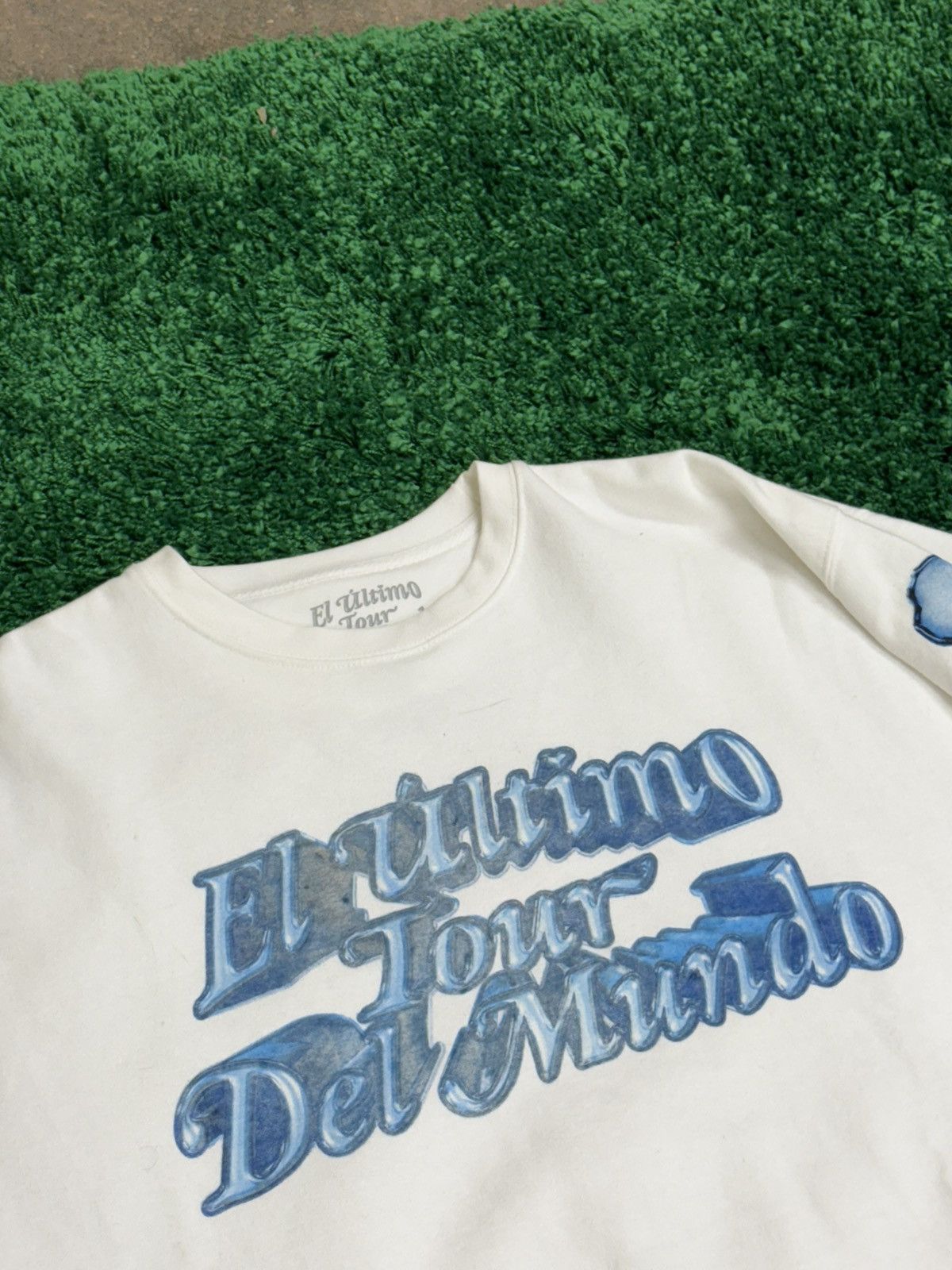 Other Bad Bunny El Ultimo Tour Del Mundo Skeleton Sweatshirt XL Size US XL / EU 56 / 4 - 5 Thumbnail
