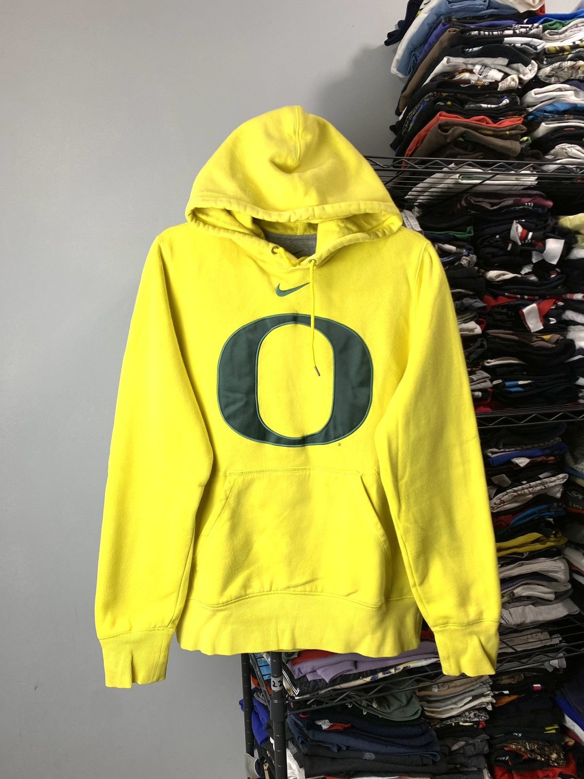 Nike Vintage Nike Center Logo Hoodie Travis Scott Style Size US M / EU 48-50 / 2 - 1 Thumbnail