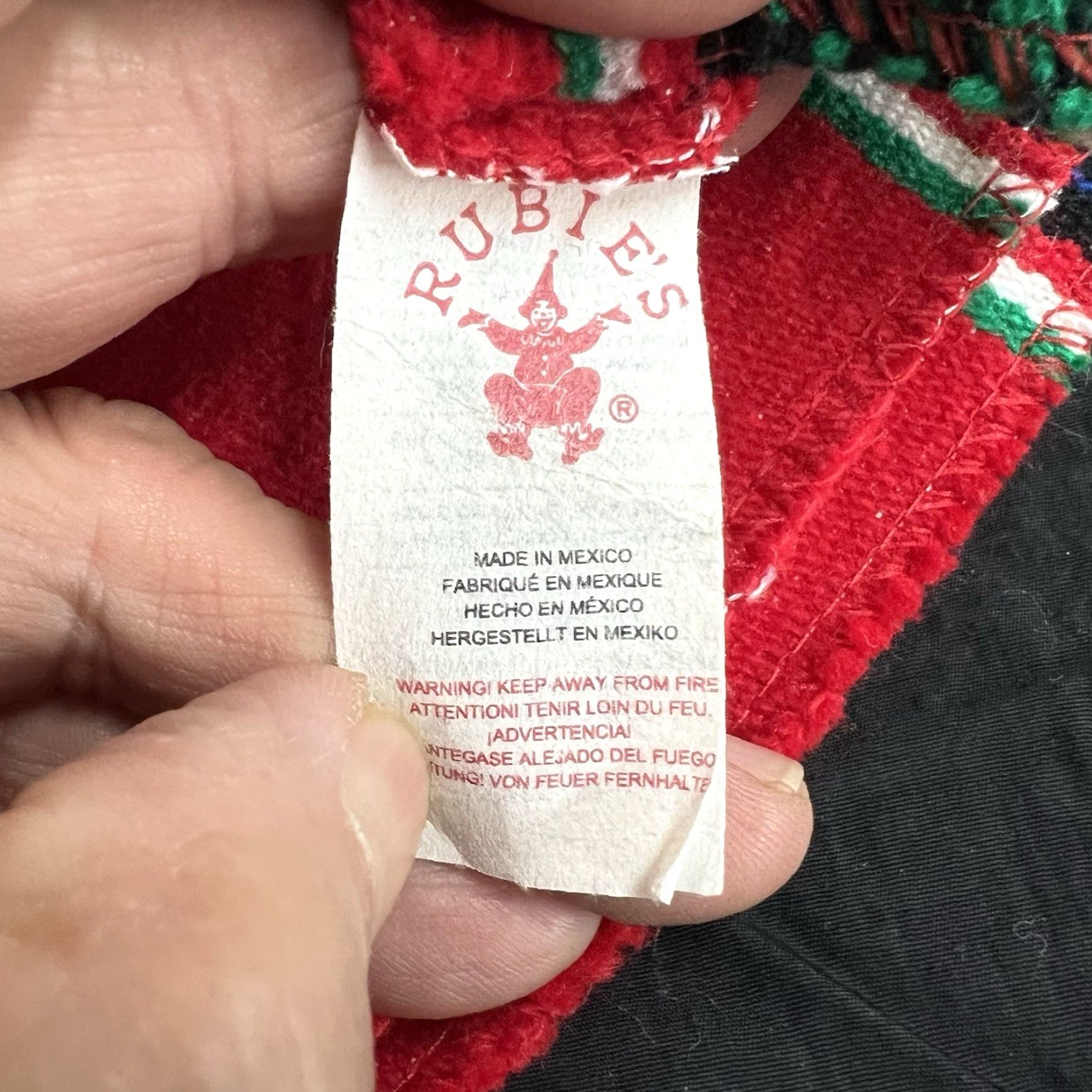 Vintage VINTAGE Rubies Poncho Unisex Red Pullover Mexican Blanket V Neck Costume Party One Size Pullover Fringes Adult Unisex Mexico Red Poncho Theme Mexican Size US M / EU 48-50 / 2 - 5 Thumbnail