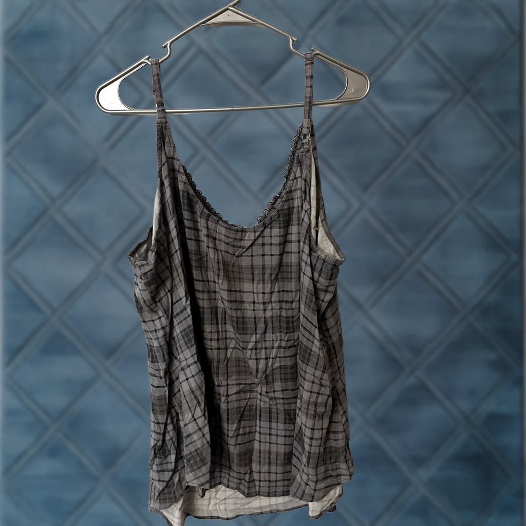 Torrid Womens Torrid Ava Stretch Challis Lace Trim Cami Gray Plaid Size 6X Tank Top 6X Womens Slipover V-Neck Sleeveless Casual Size XXL / US 16-18 / IT 52-54 - 1 Thumbnail