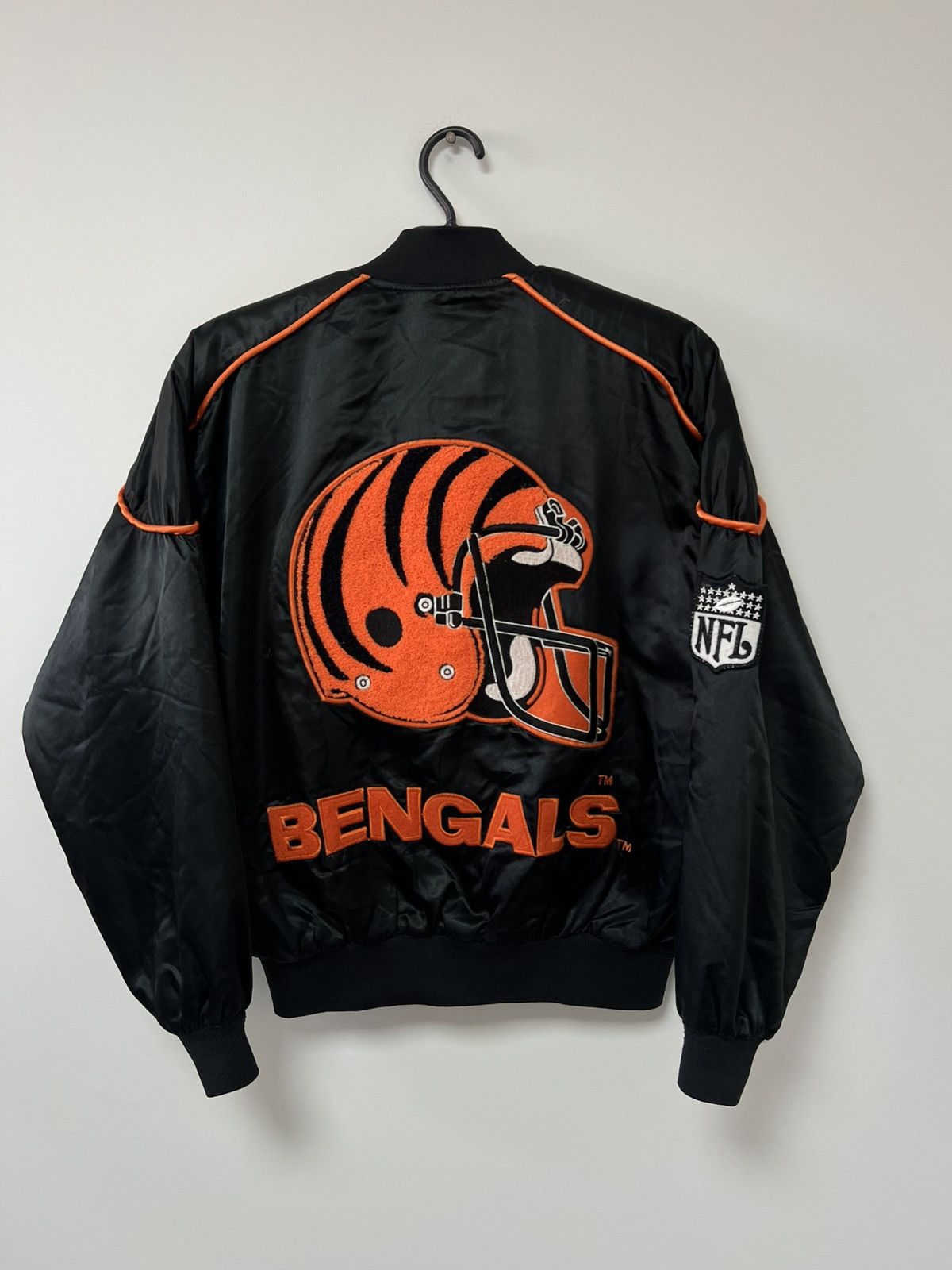 Vintage Vintage 90s Cincinnati Bengals Bomber Jacket Nfl Campri S/M Size US M / EU 48-50 / 2 - 4 Thumbnail