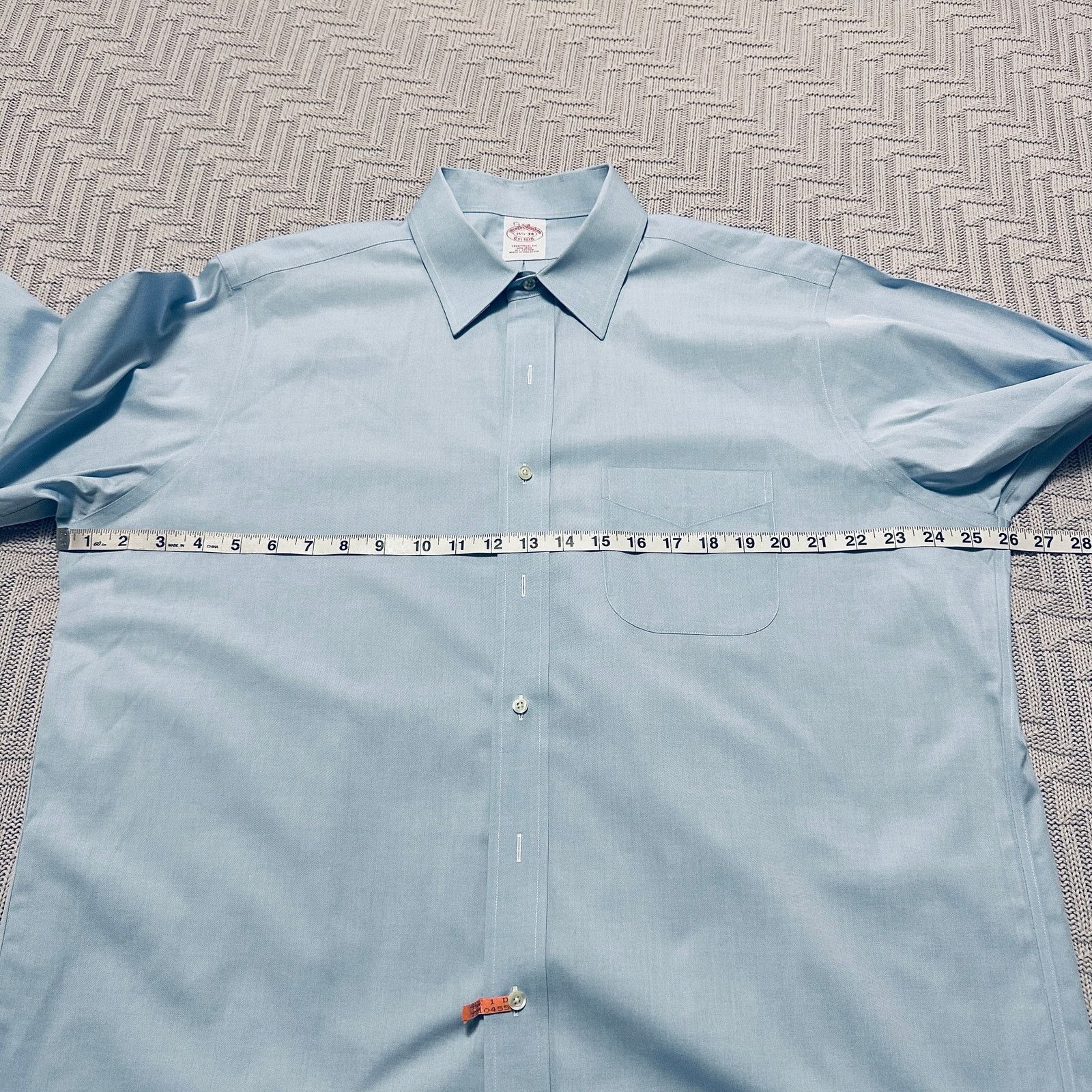 Brooks Brothers Brooks Brothers solid blue traditional fit button down Size US L / EU 52-54 / 3 - 5 Thumbnail