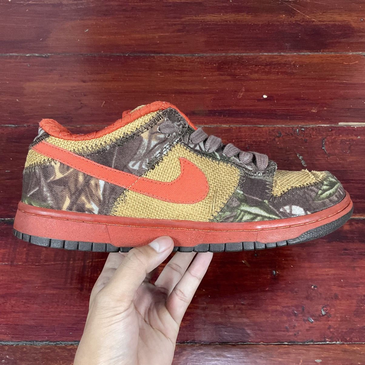 Nike SB Dunk Low Hunter 2004 Size US 8.5 / EU 41-42 - 2 Thumbnail