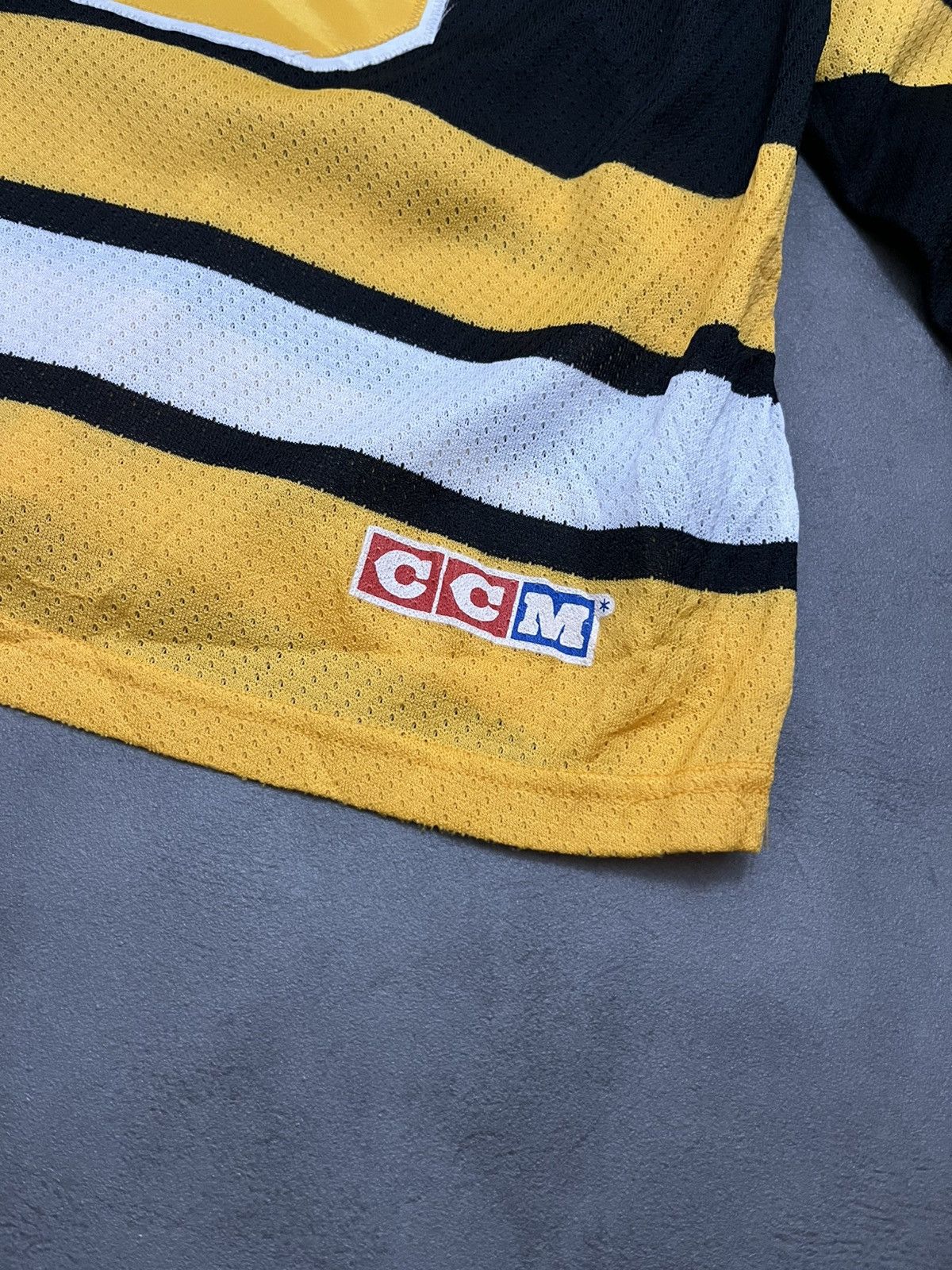 NHL Vintage CCM Boston Bruins NHL 35 Andy Moog hockey jersey Size US L / EU 52-54 / 3 - 6 Thumbnail