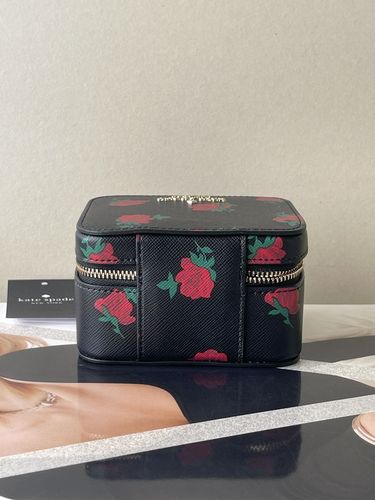 Kate Spade (new+tag) Kate Spade chic jewelry box red floral design Size ONE SIZE - 9 Thumbnail