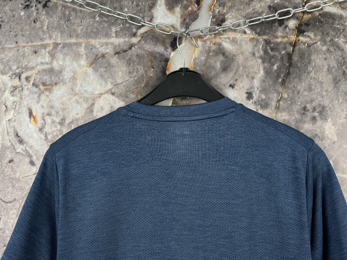 Uniqlo Men’s Uni Qlo T-Shirt Blue Streetwear Size Small Size US S / EU 44-46 / 1 - 8 Thumbnail