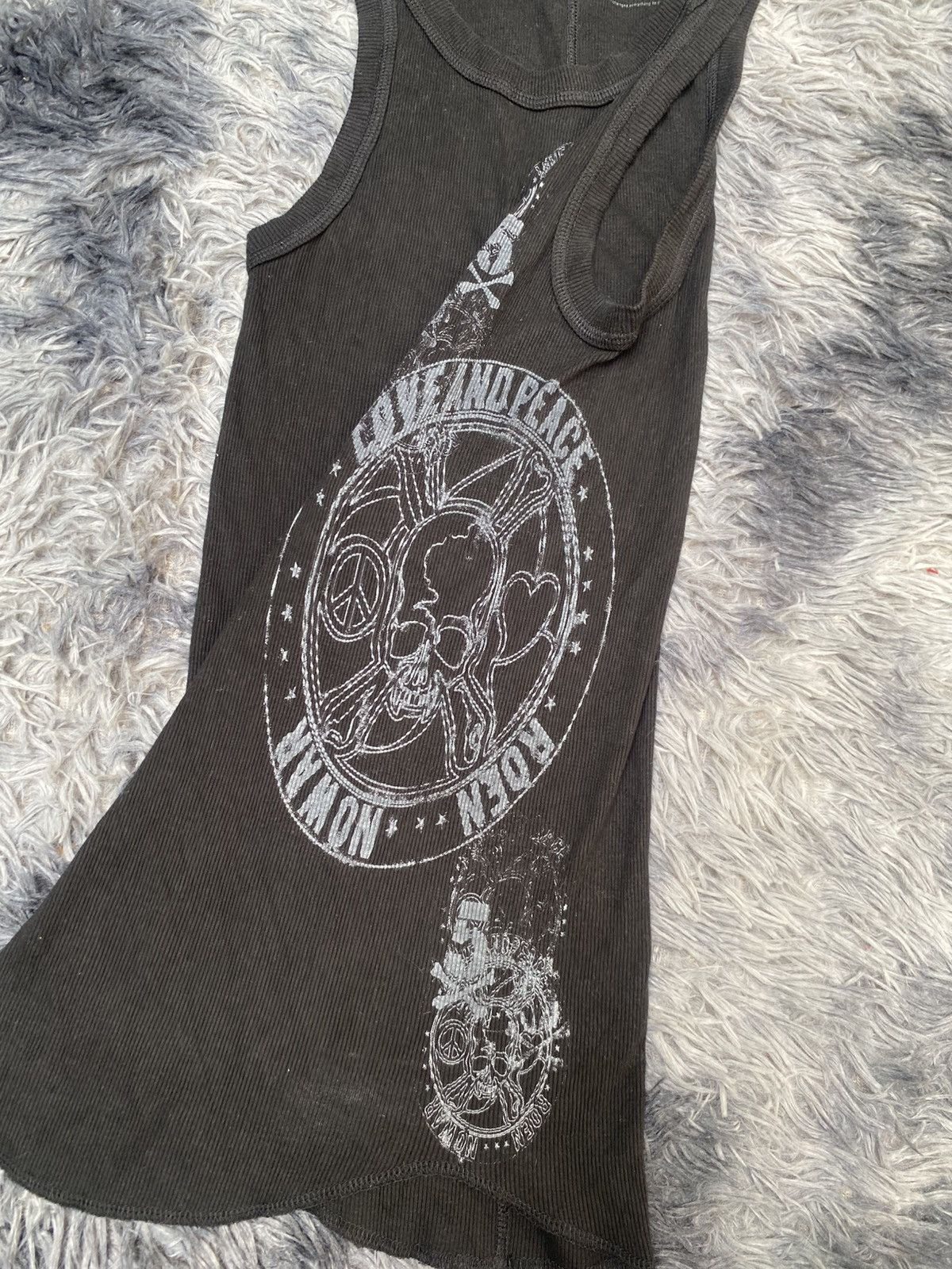 Roen Roen by hiromu takahara tanktop Size US M / EU 48-50 / 2 - 4 Thumbnail