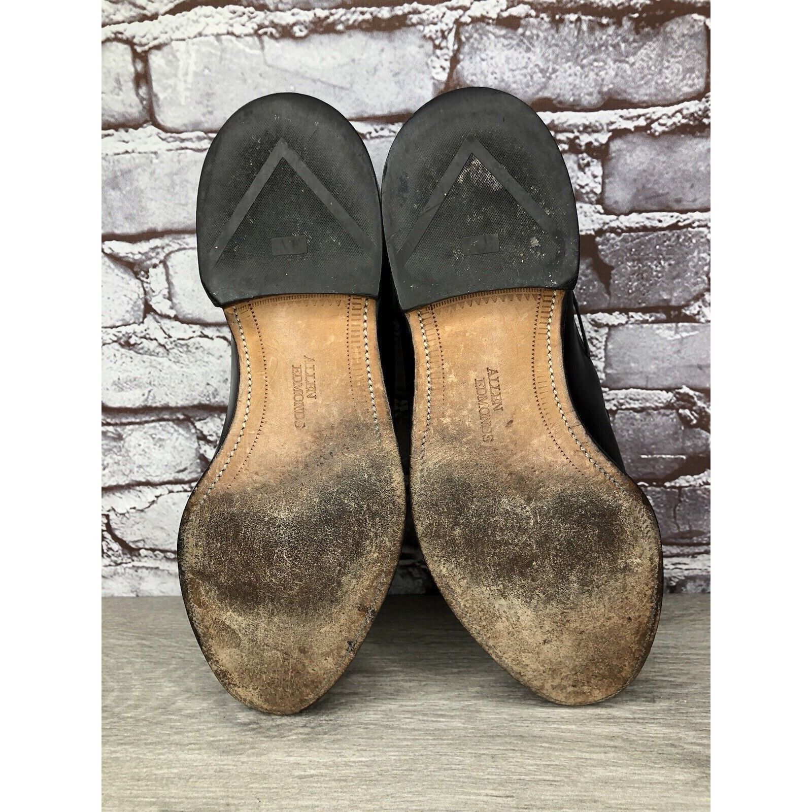 Allen Edmonds Allen Edmonds Grayson Black Leather Tassel Loafers Dress Sho Size US 11 / EU 44 - 18 Thumbnail
