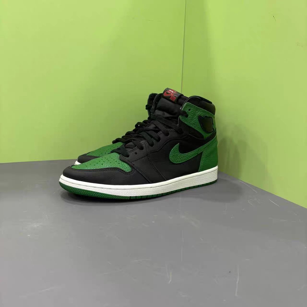 Jordan Brand Air Jordan 1 Sneakers K15 Size US 10 / EU 43 - 2 Thumbnail