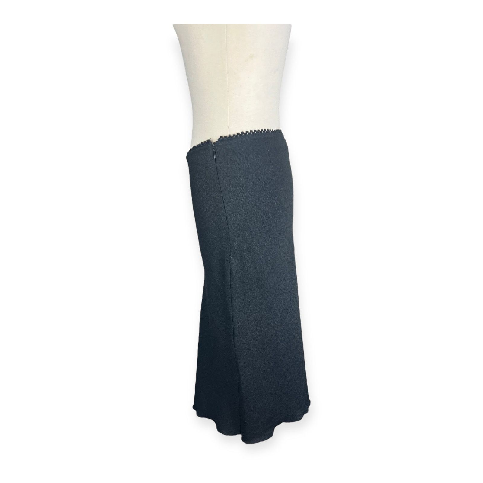 XOXO XOXO Vintage Y2K Knee-Length Black Twill Skirt Size 26" / US 2 / IT 38 - 4 Thumbnail