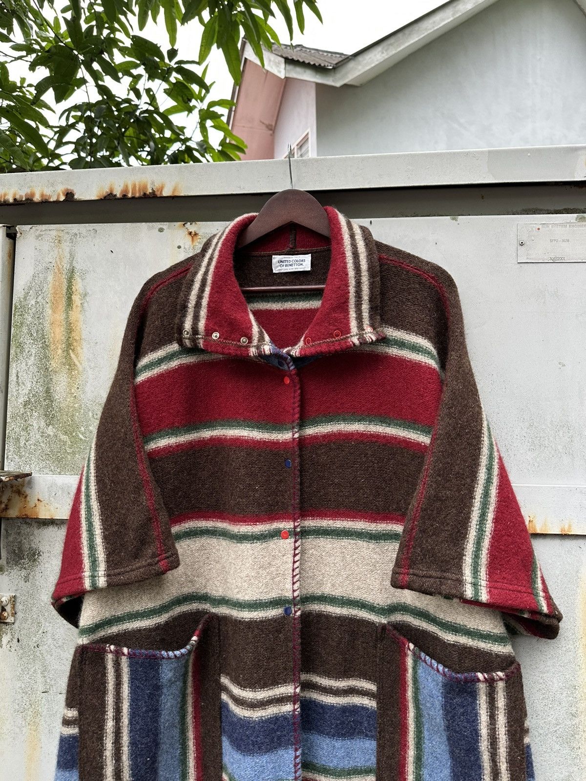 United Colors Of Benetton United Colors Of Benetton 100% Pure Wool Cloak Made In Italy Size US XL / EU 56 / 4 - 7 Thumbnail