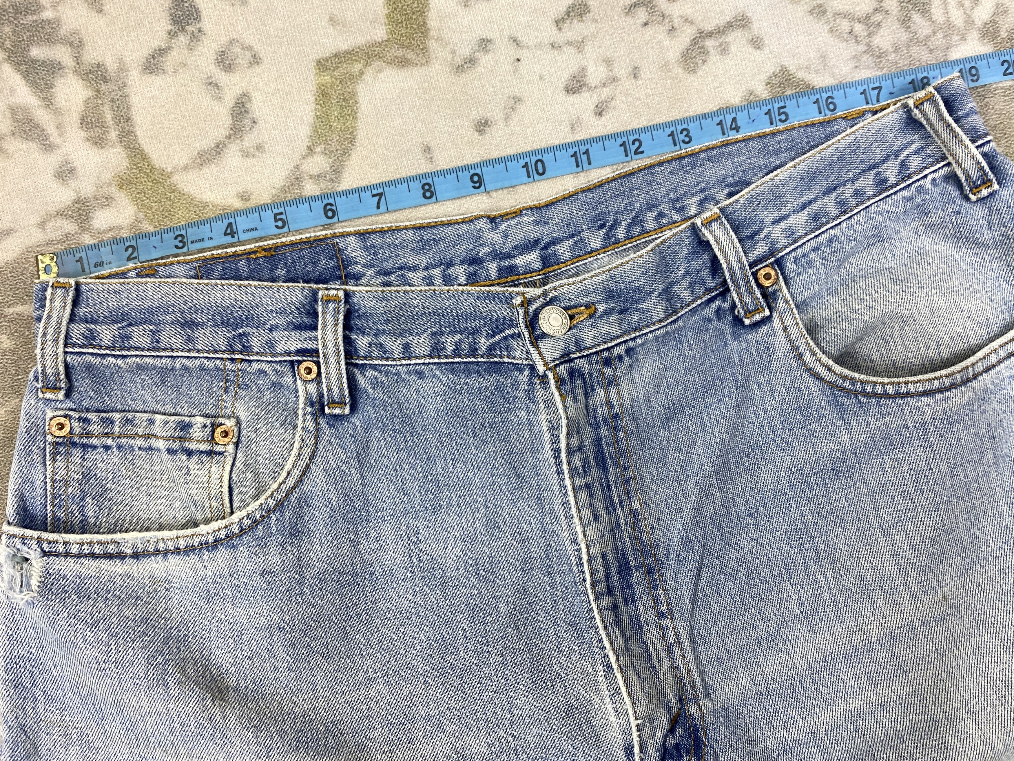 Levi's Light Wash Vintage Levi's 560 Denim 37x34.5 -JN394 Size US 37 - 5 Thumbnail