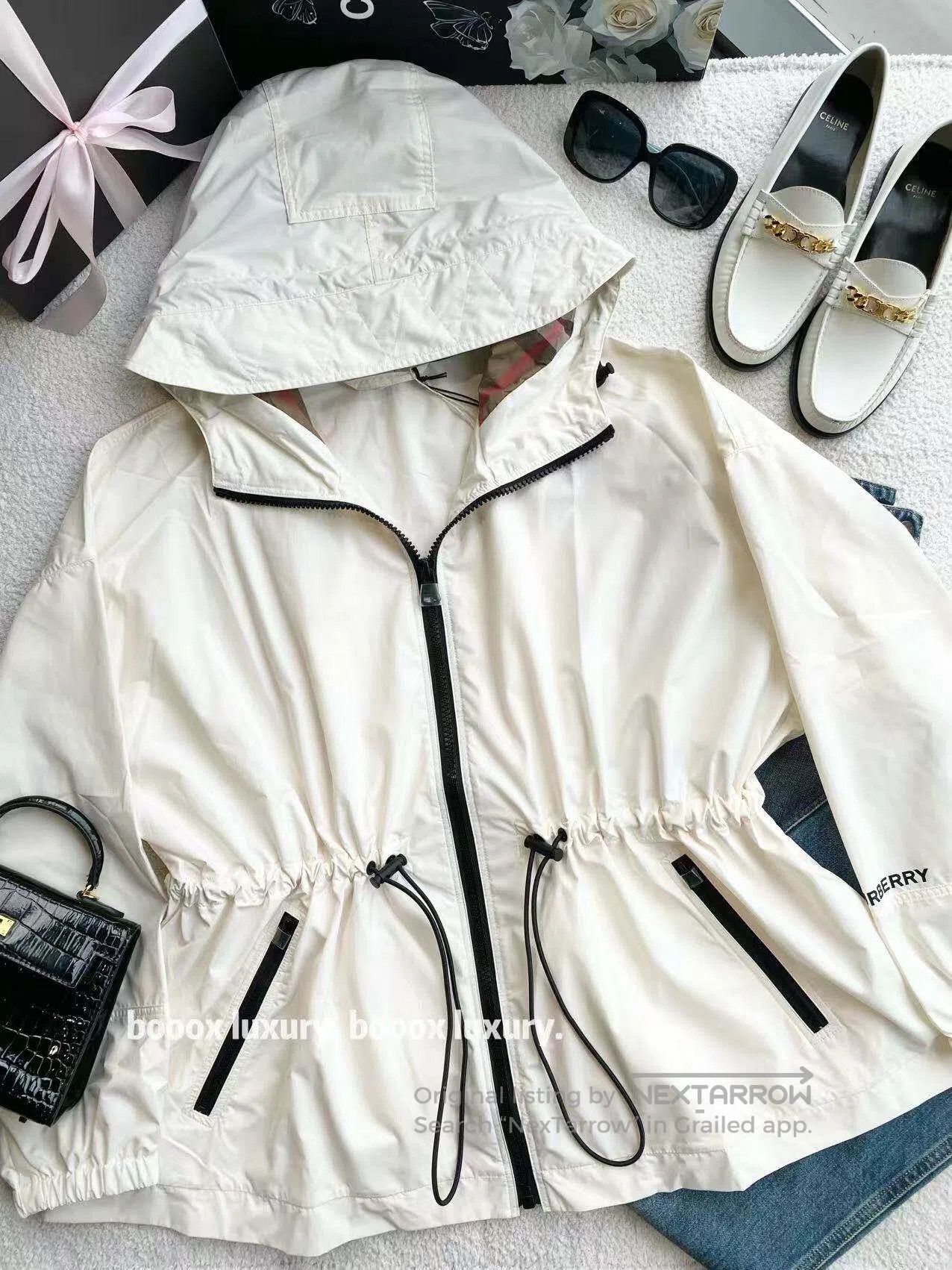 Burberry Burberry Hooded waist jacket| Size M / US 6-8 / IT 42-44 - 1 Thumbnail