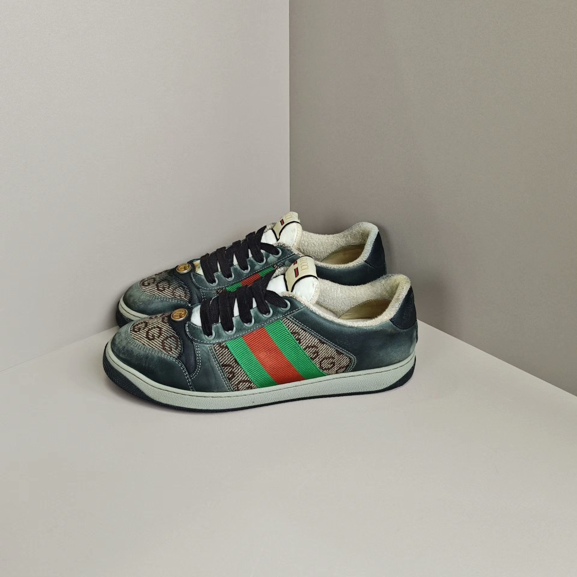 Gucci Gucci Lowtop Sneakers 7 Men Size US 7 / EU 40 - 1 Thumbnail