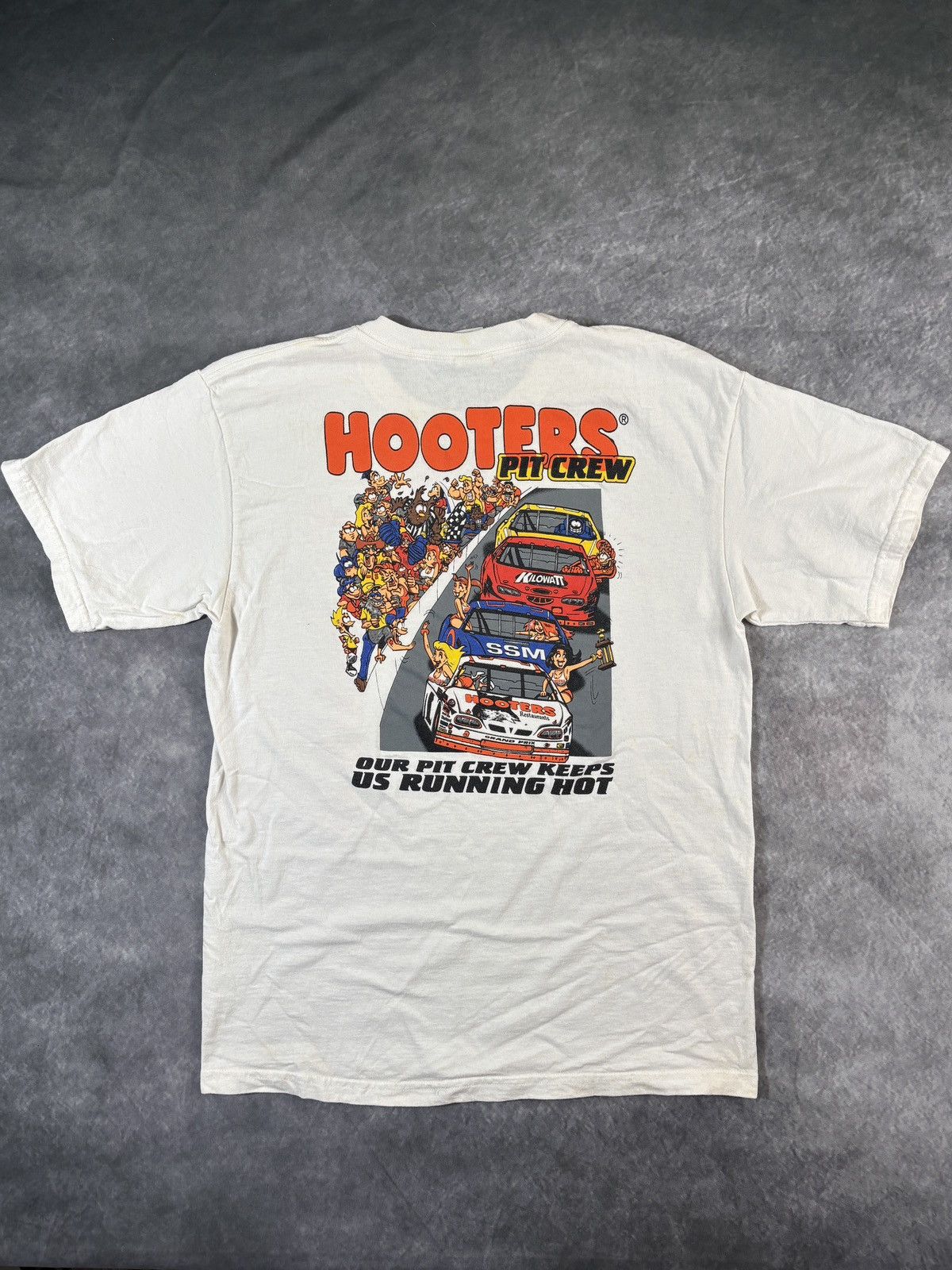 Vintage SIGNED Vintage Hooters Tee Autographed Racing Pit Crew ALP Size US L / EU 52-54 / 3 - 2 Thumbnail