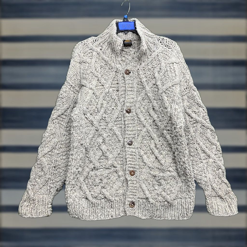 Vintage Tejidos Ecuador Wool Sweater Mens Large Gray Chunky Cable Knit Cardigan 90s Size US L / EU 52-54 / 3 - 1 Thumbnail