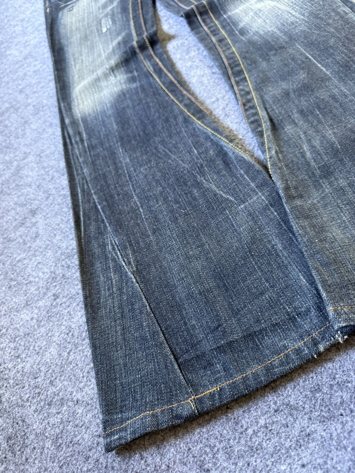 If Six Was Nine Press Japan Embroidered Tribal Paneled Spiral Flared Jeans Size US 27 - 10 Thumbnail