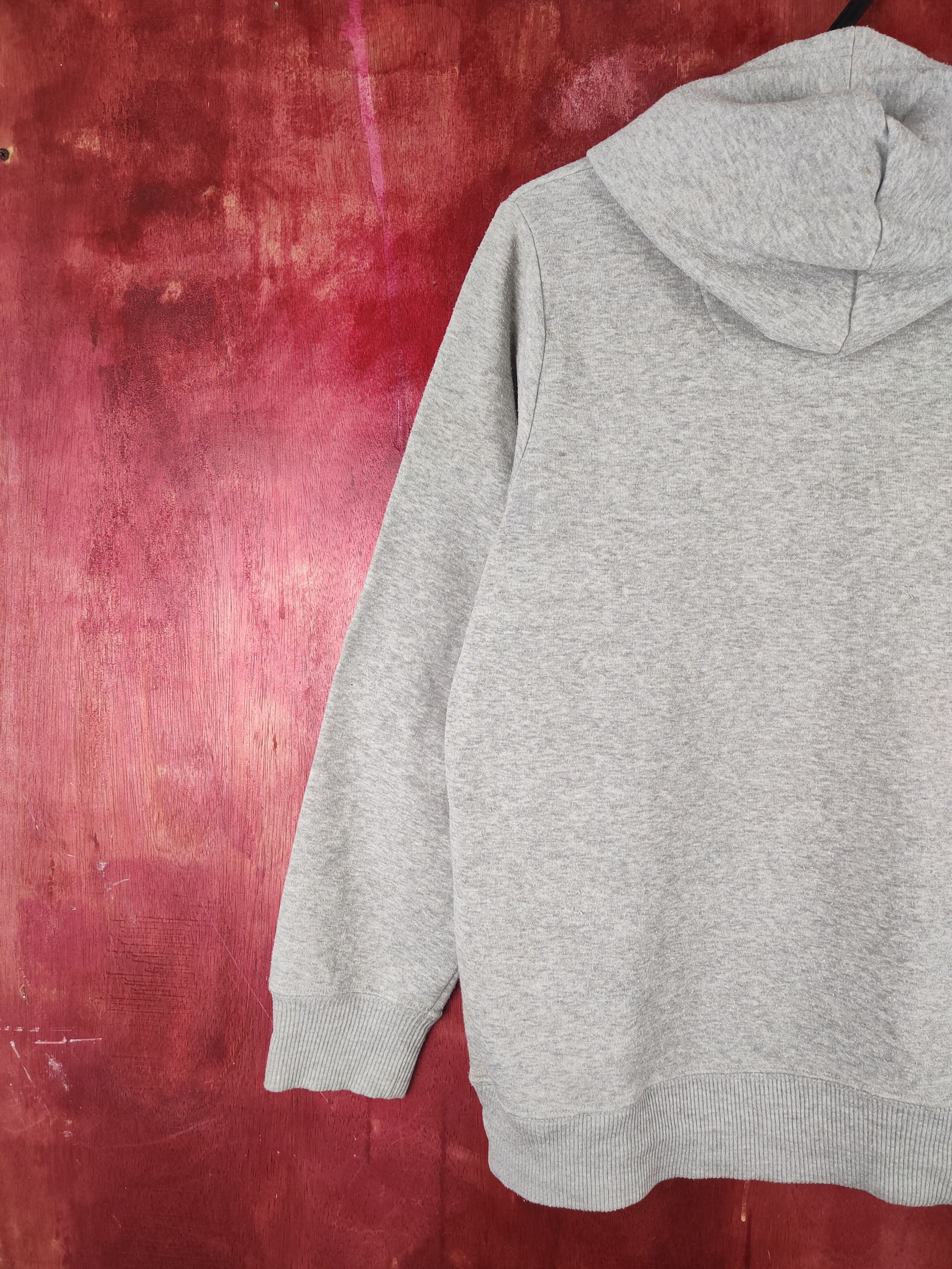 Disney Disney Gray Mickey Mouse Hoodie Sweatshirts #S1557 Size L / US 10 / IT 46 - 9 Thumbnail