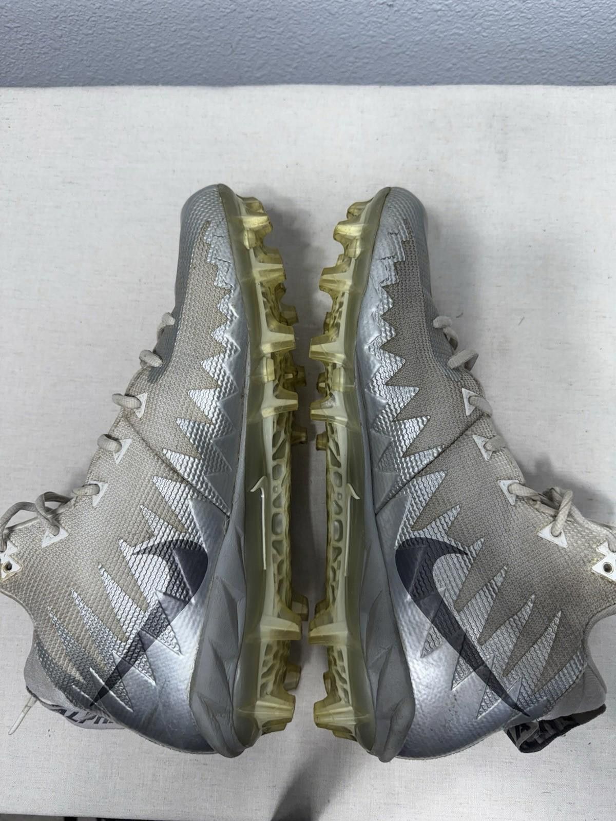 Nike Nike Alpha Menace Pro Mens 11.5 Silver Mid Football Cleats Size ONE SIZE - 8 Thumbnail