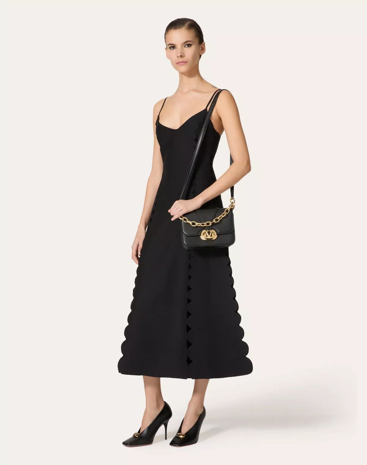 Valentino o1s1wg110426 Crepe Couture Embroidered Midi Dress in Nero Size XL / US 12-14 / IT 48-50 - 2 Thumbnail