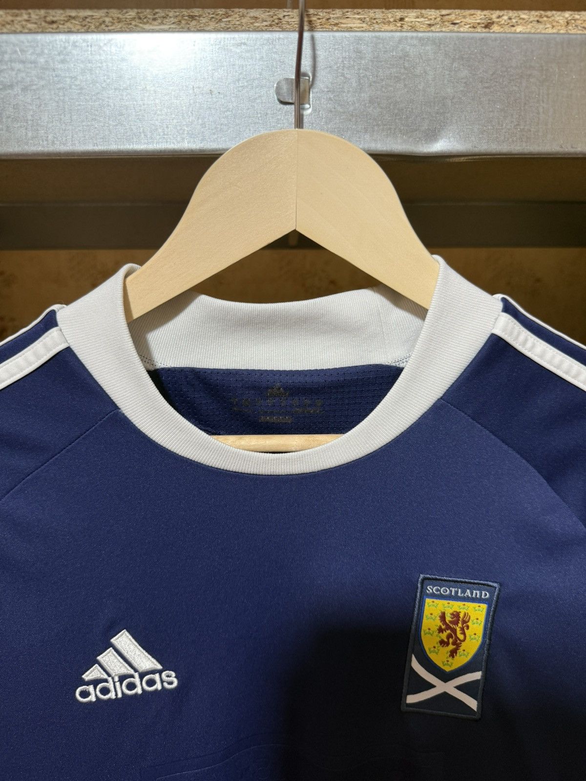 Adidas × Vintage Vintage Adidas Scotland 2010 2011 Home Soccer Jersey Size US S / EU 44-46 / 1 - 7 Thumbnail