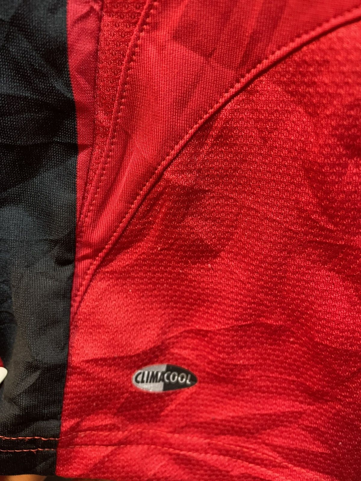 Adidas Vintage 2005-2006 AC Milan Hime Kit KAKA 22 Size US M / EU 48-50 / 2 - 8 Thumbnail