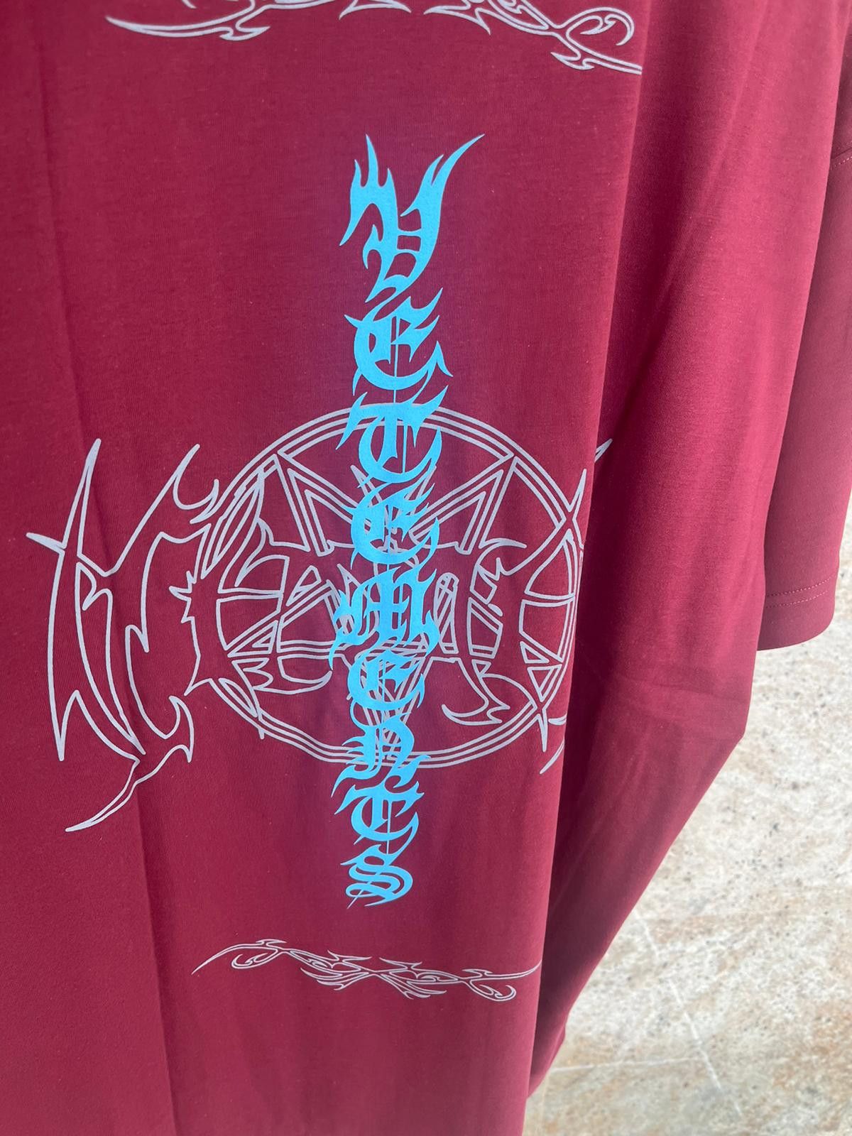 Vetements Vital Existence Logo T-Shirt SS in Bordeaux Size US S / EU 44-46 / 1 - 10 Thumbnail