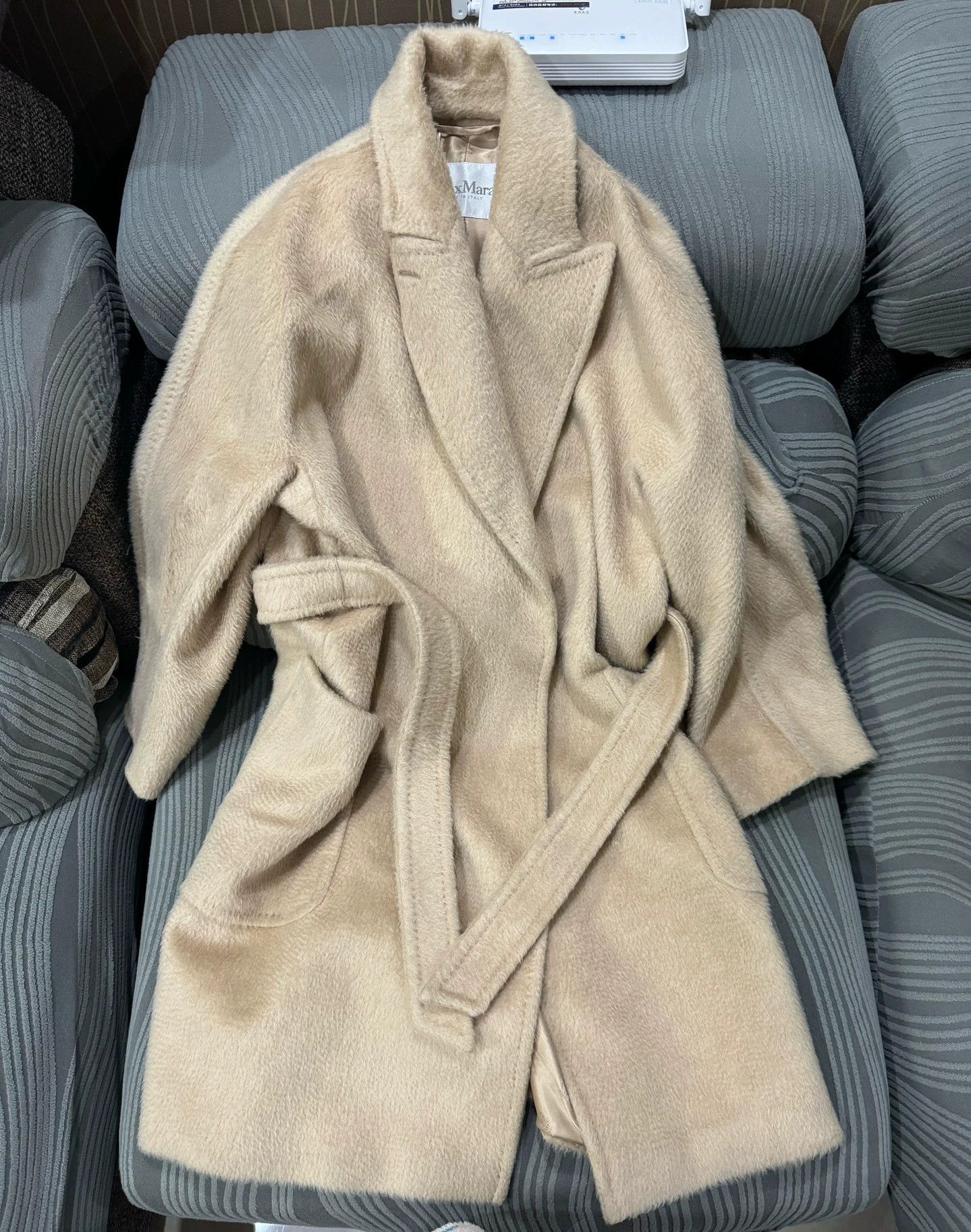 Max Mara Max Mara CRINE Camel Hair Overcoat Size XS / US 0-2 / IT 36-38 - 1 Thumbnail